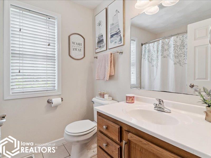 306 South Drive, Middletown, Iowa image 19