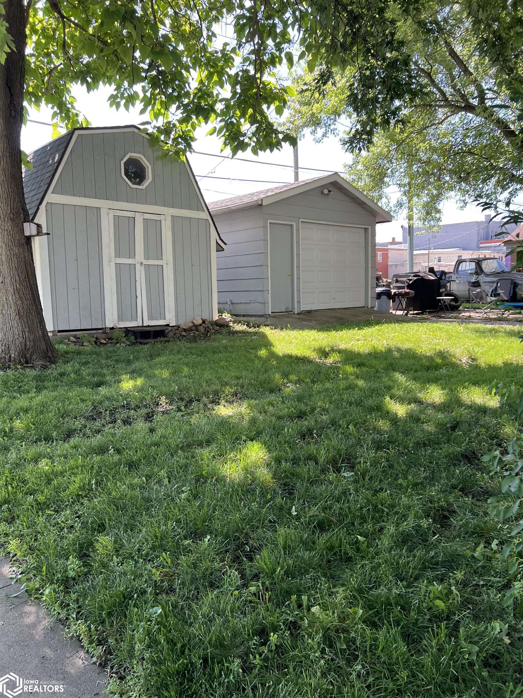 213 N Oak Street, Creston, Iowa image 29