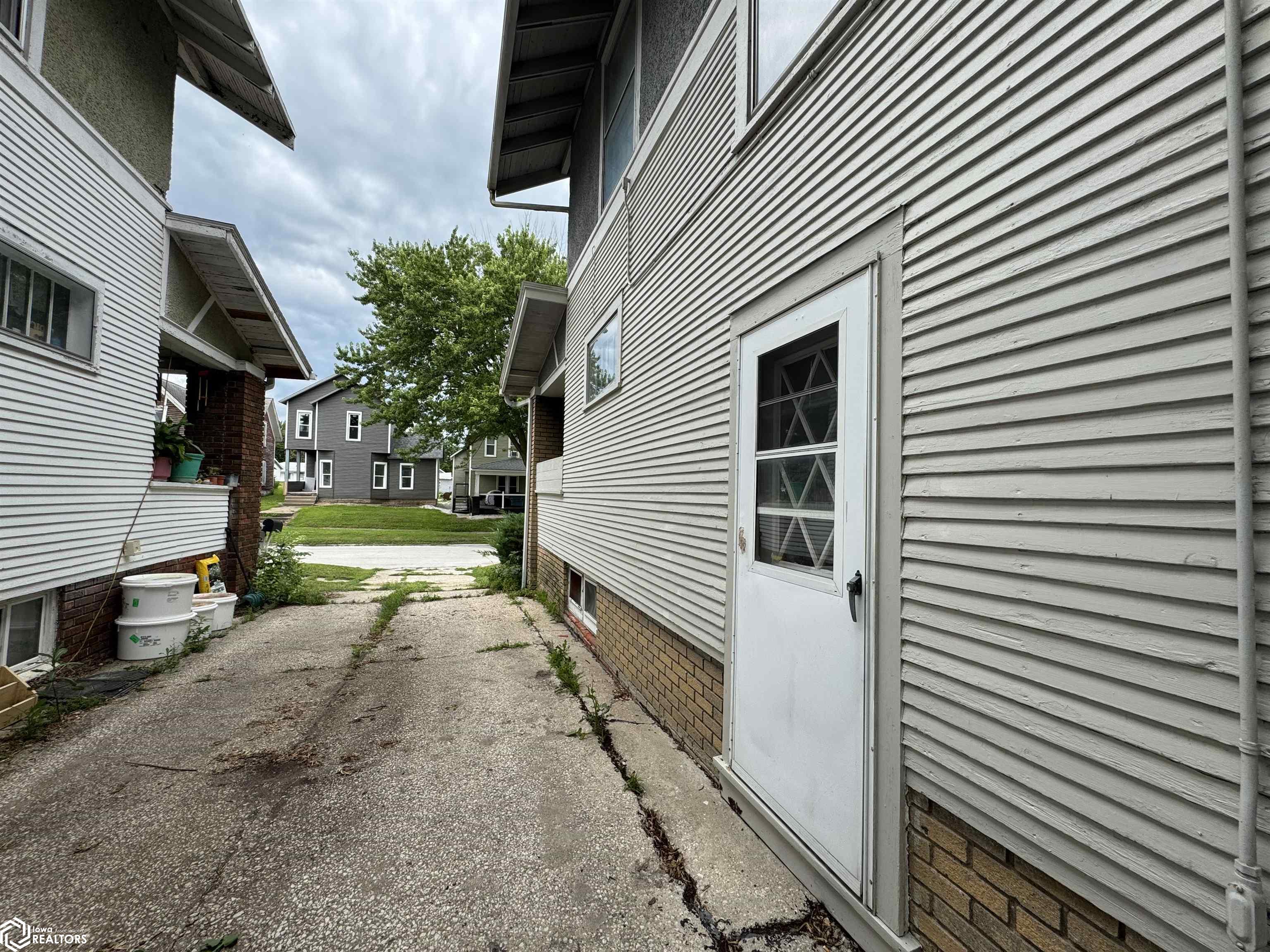 213 N Oak Street, Creston, Iowa image 4