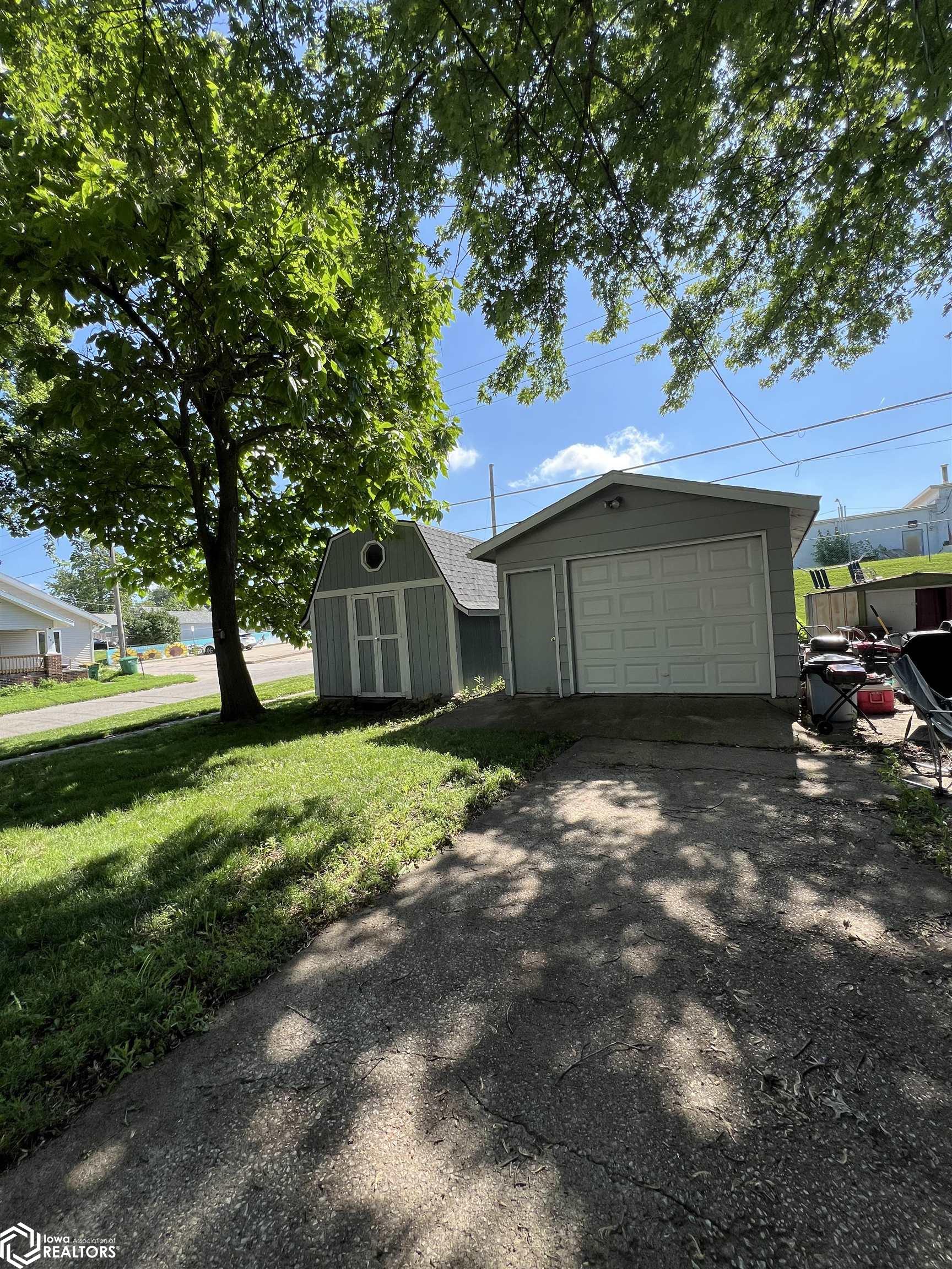 213 N Oak Street, Creston, Iowa image 31