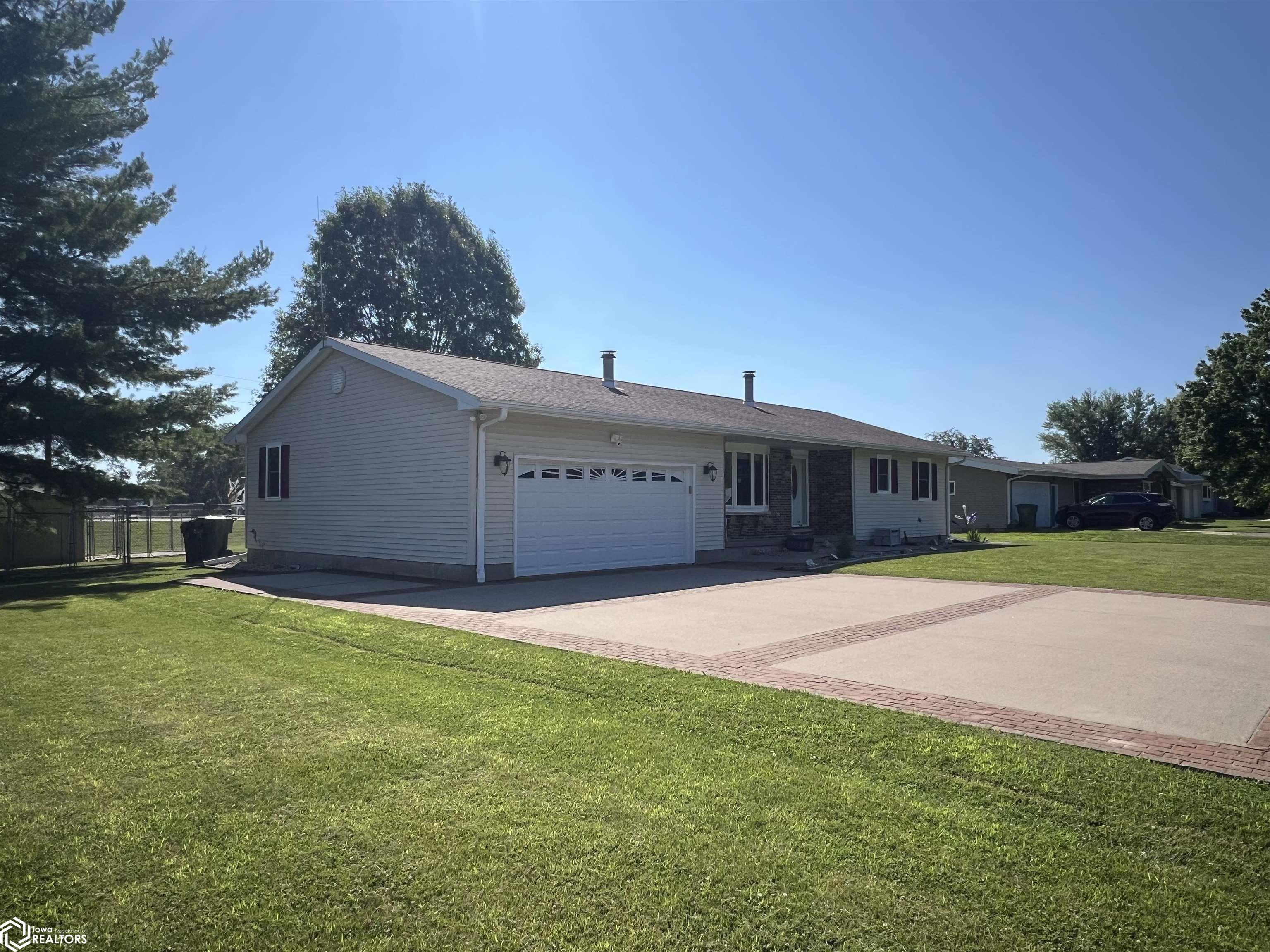12582 148th Street, West Burlington, Iowa image 2