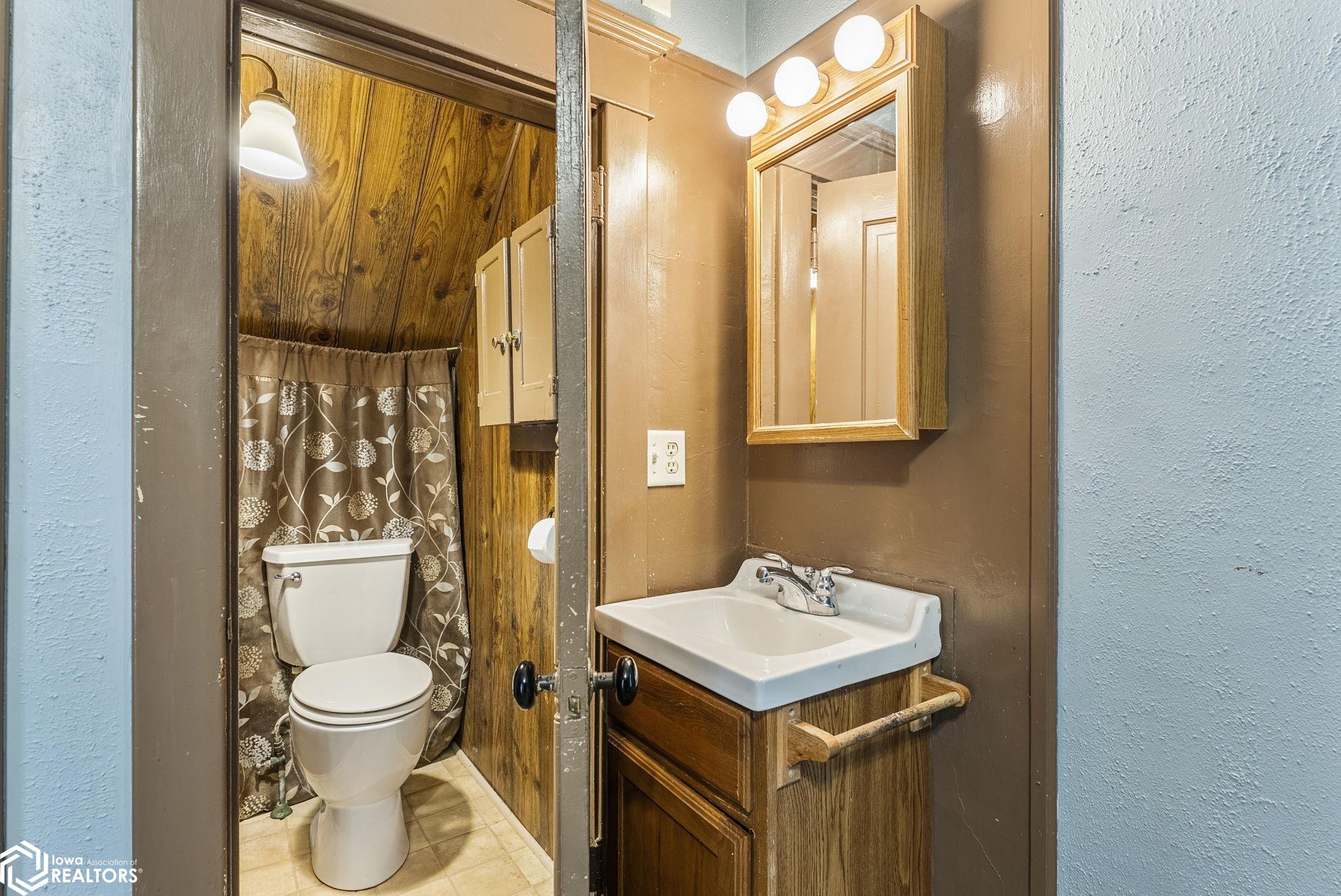 420 S Avenue D, Washington, Iowa image 19