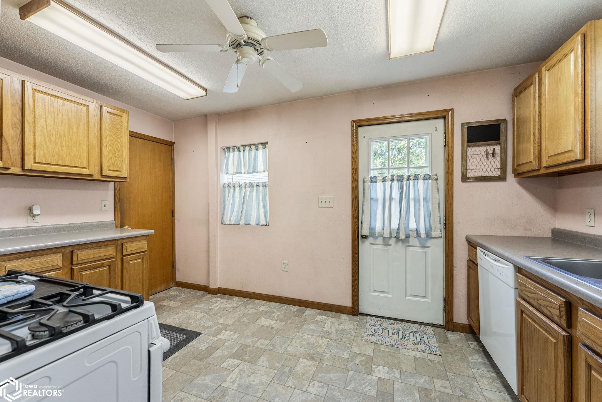 420 S Avenue D, Washington, Iowa image 20