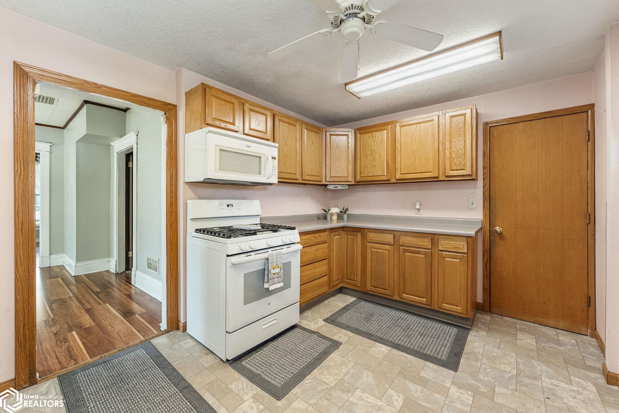 420 S Avenue D, Washington, Iowa image 22