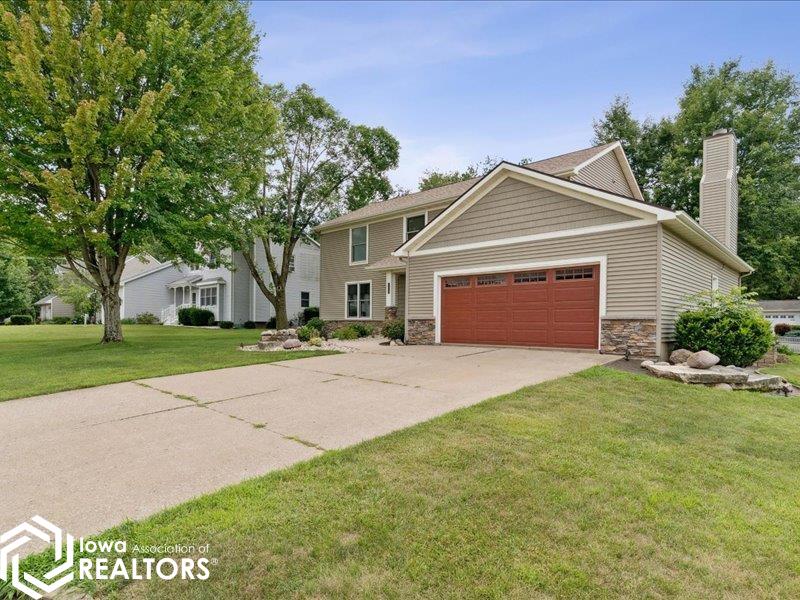 3109 Crystal Drive, Burlington, Iowa image 2