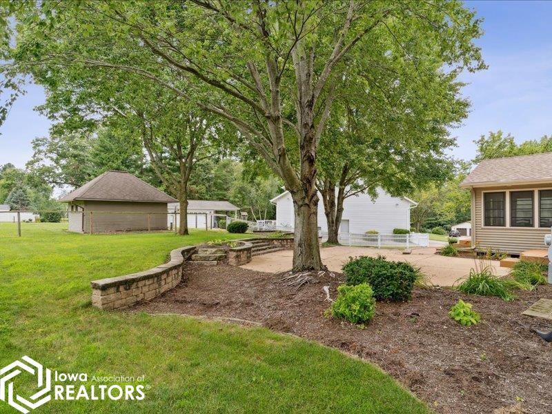 3109 Crystal Drive, Burlington, Iowa image 6