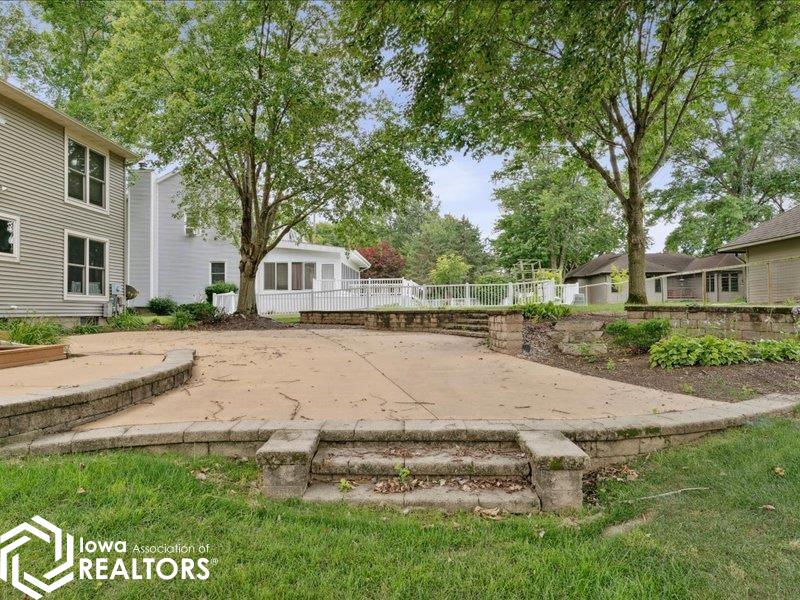 3109 Crystal Drive, Burlington, Iowa image 9