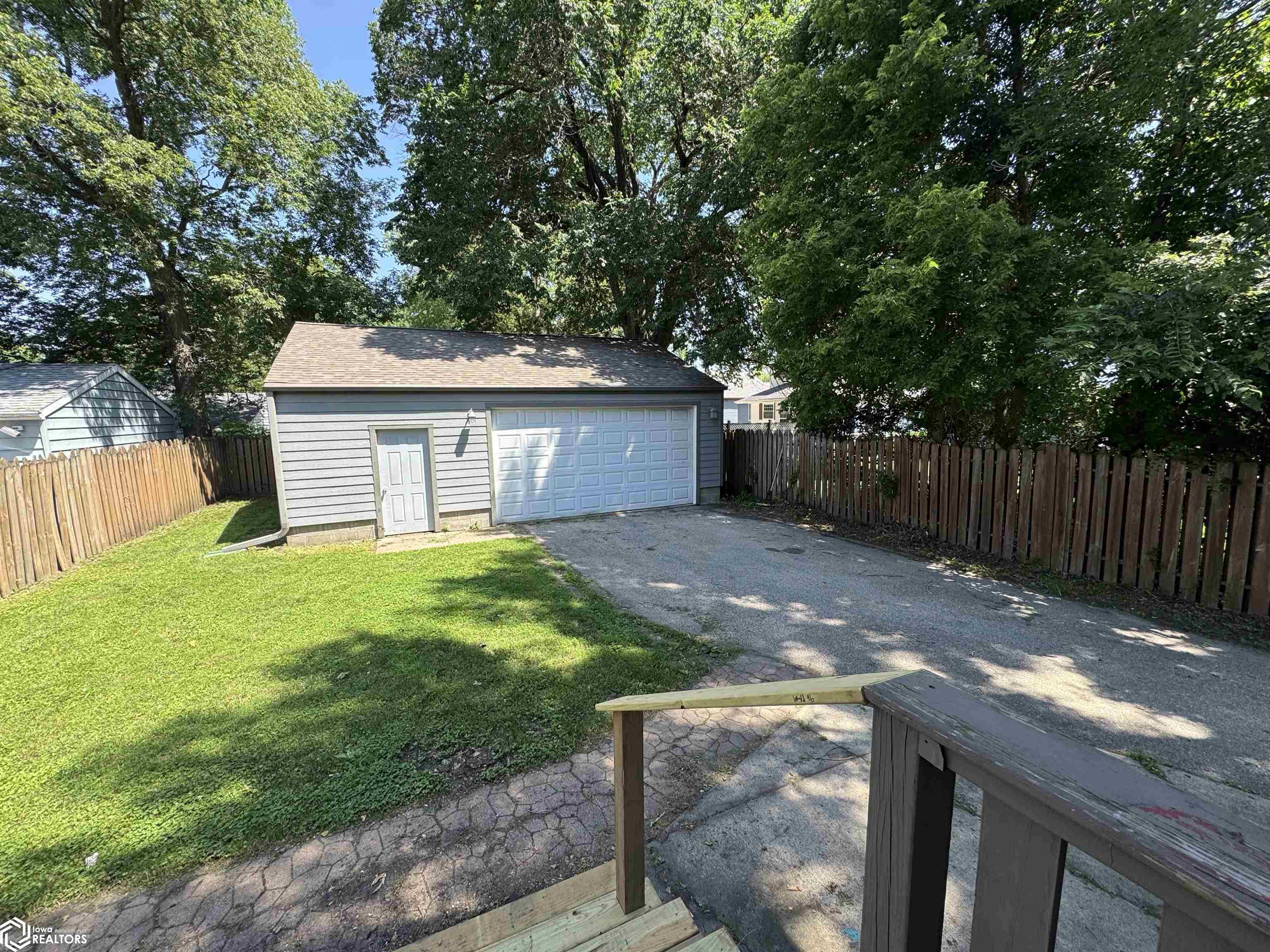 706 7th Avenue, Clear Lake, Iowa image 2