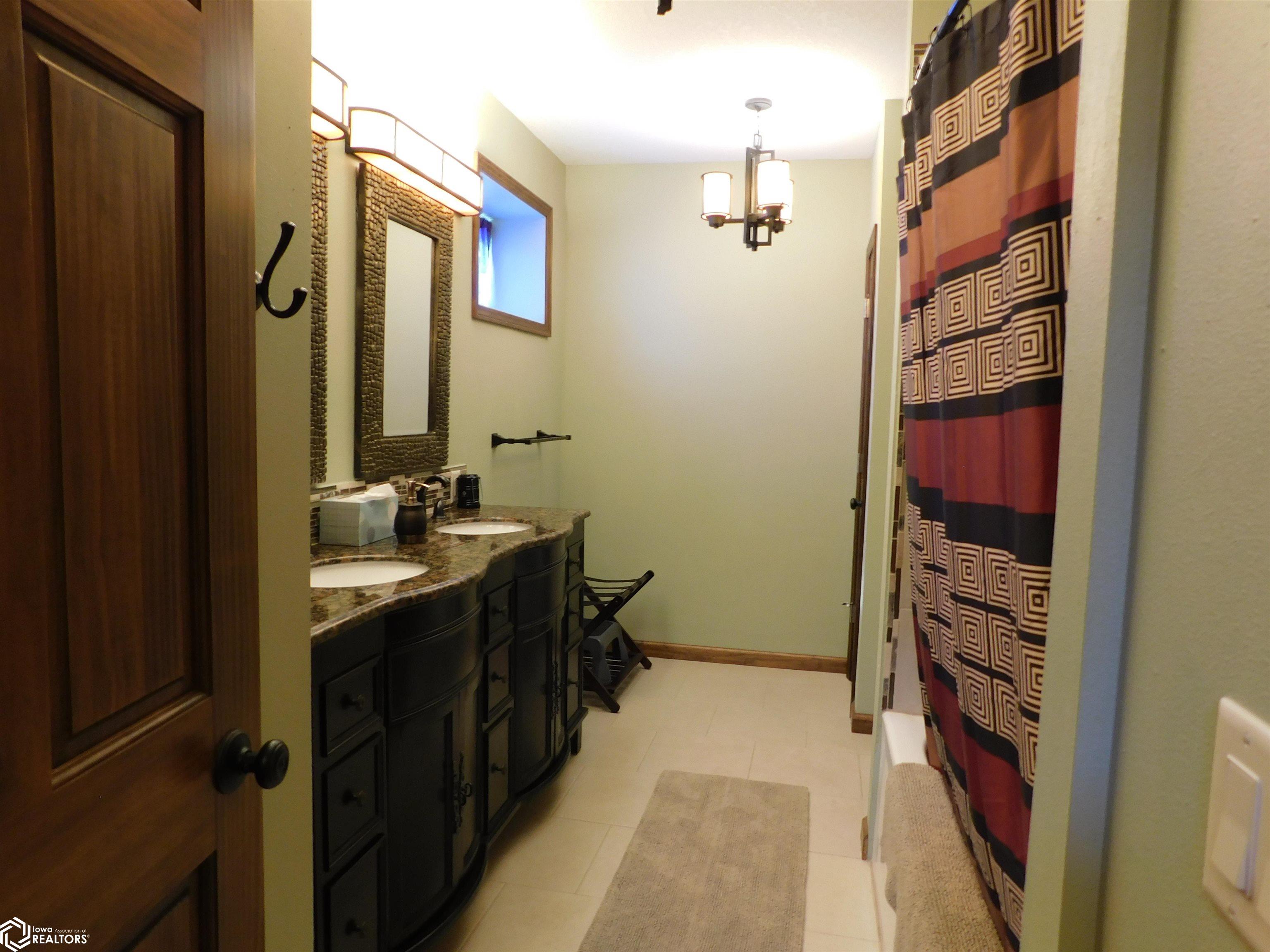 600 W Adams Street #UNIT B  SOUTH SIDE, Creston, Iowa image 28