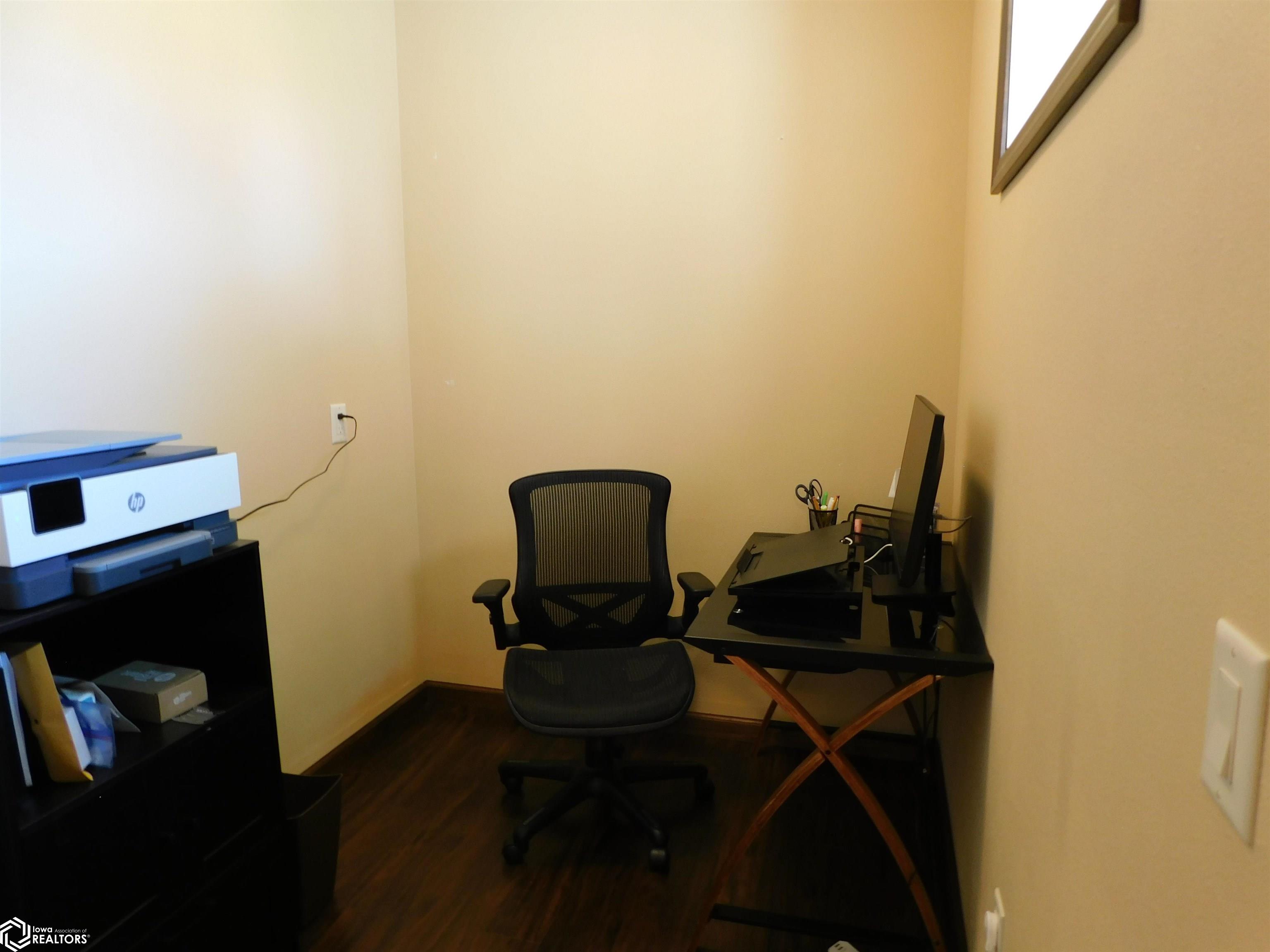 600 W Adams Street #UNIT B  SOUTH SIDE, Creston, Iowa image 32