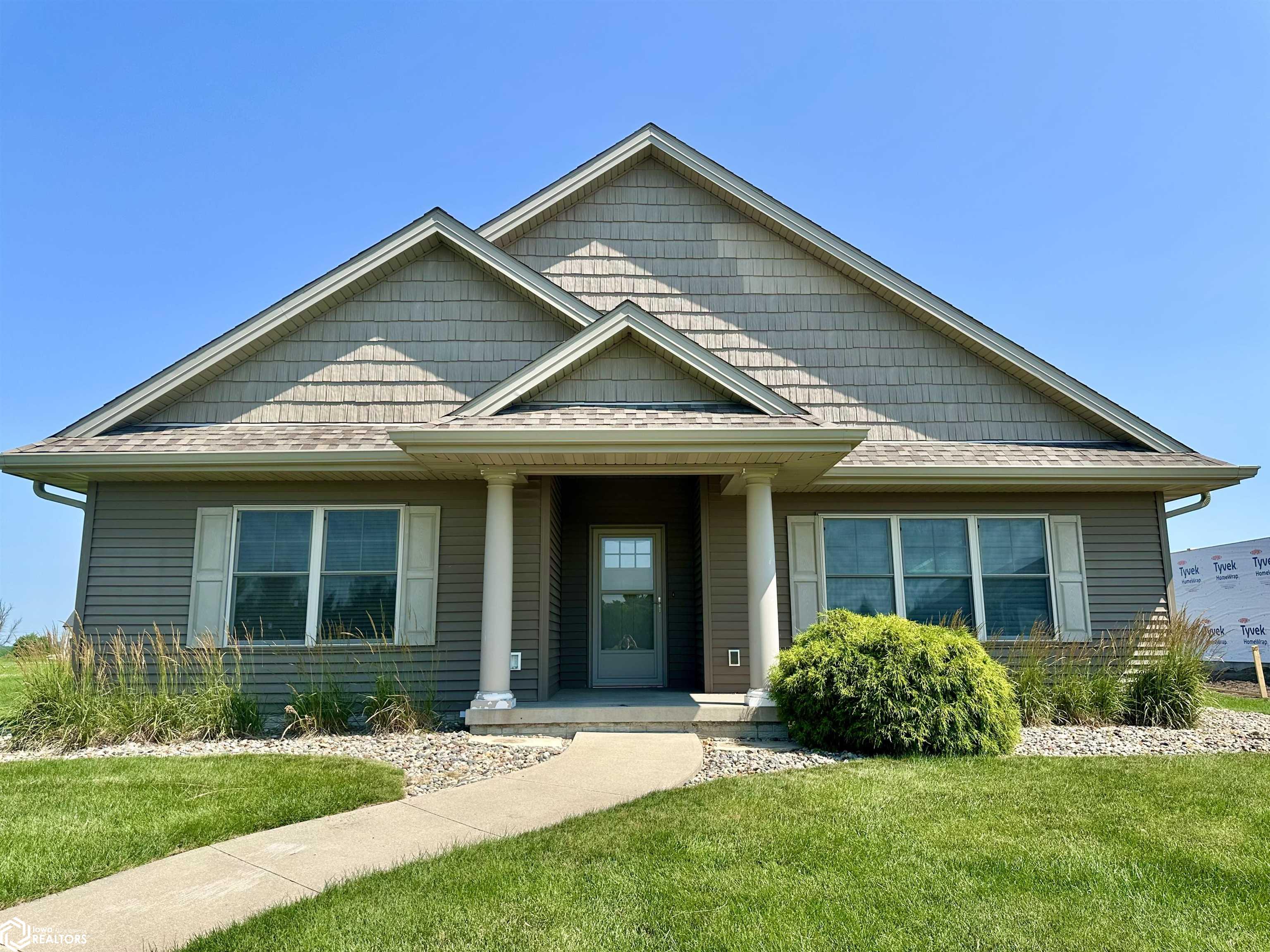 1929 Jewel Drive, Grinnell, Iowa image 1