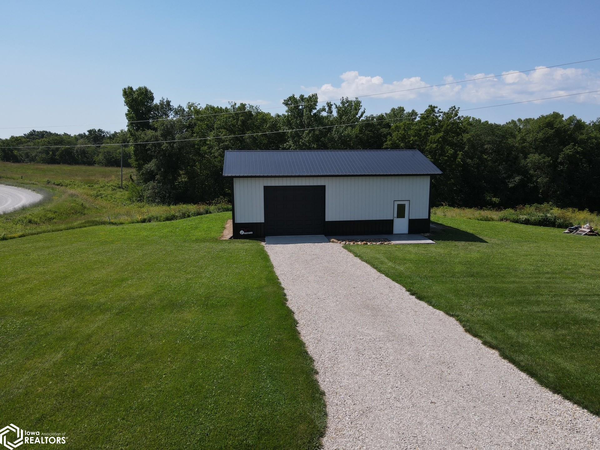 17877 Nuthatch Avenue, Bloomfield, Iowa image 6