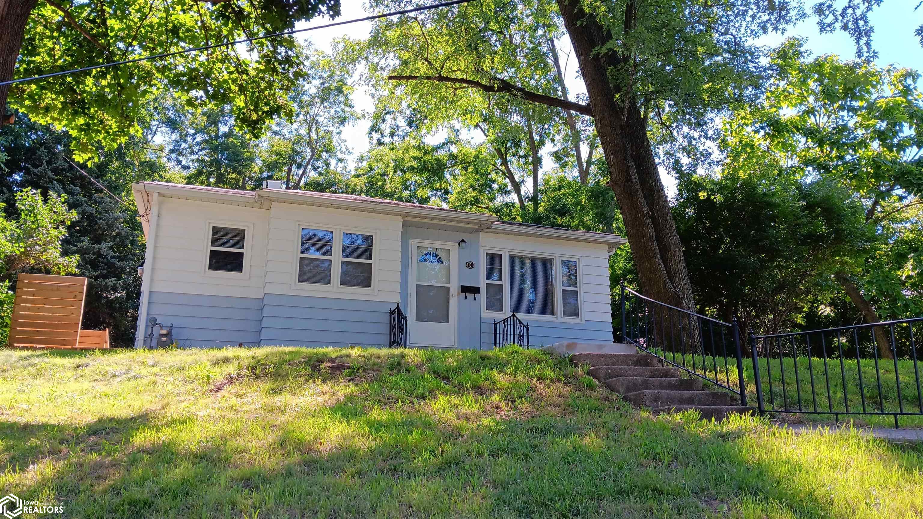 608 N Jefferson Street, Ottumwa, Iowa image 1