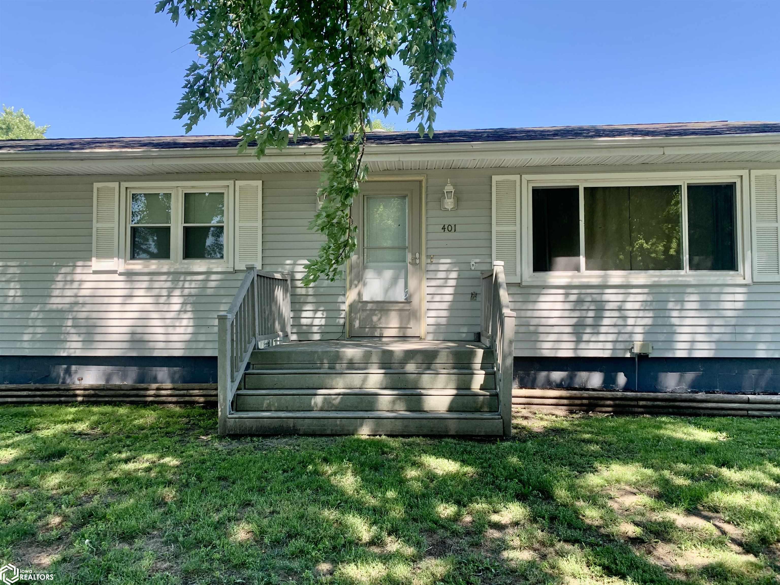 401 16th Street, Grand Junction, Iowa image 2