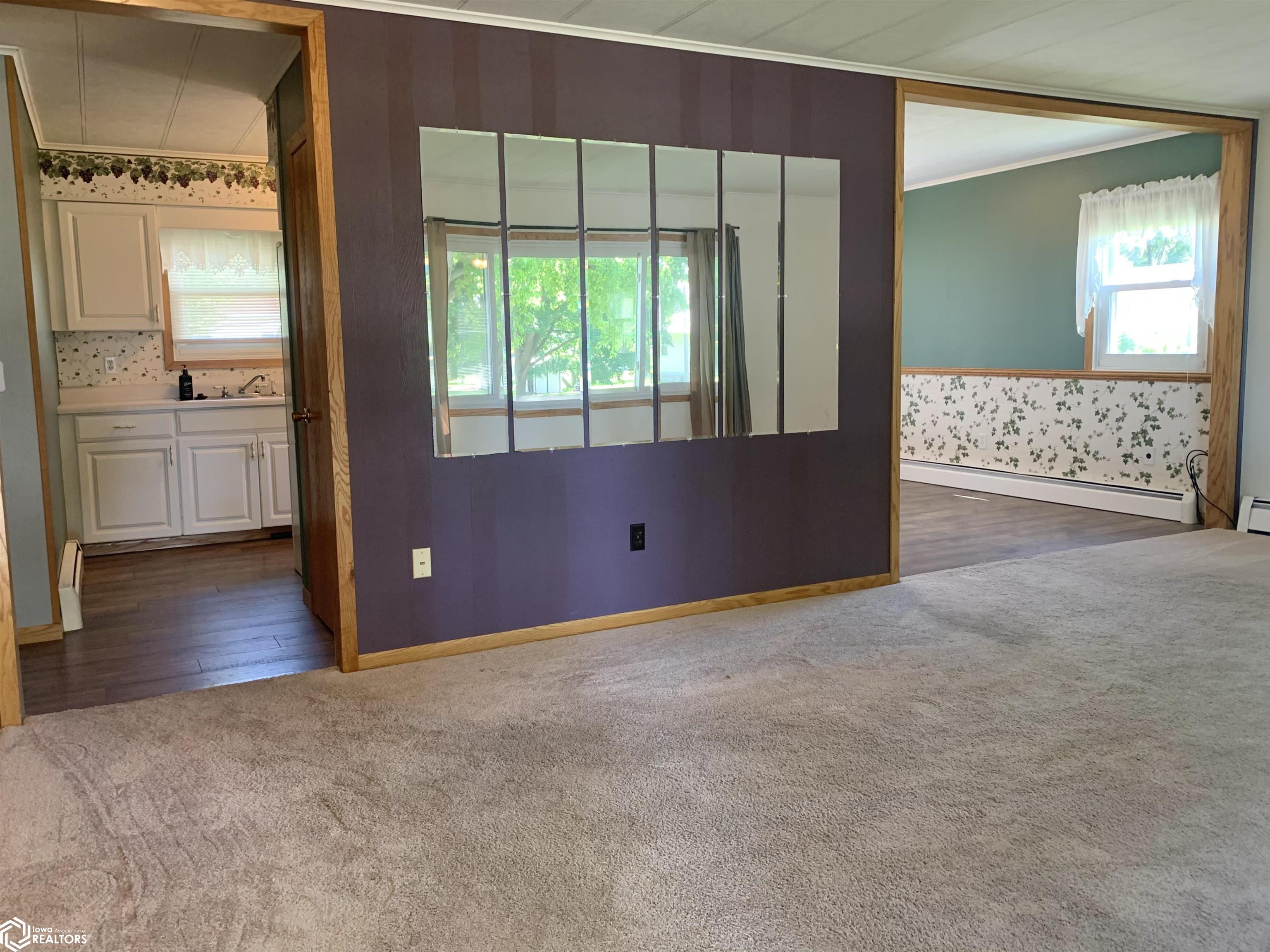 401 16th Street, Grand Junction, Iowa image 4