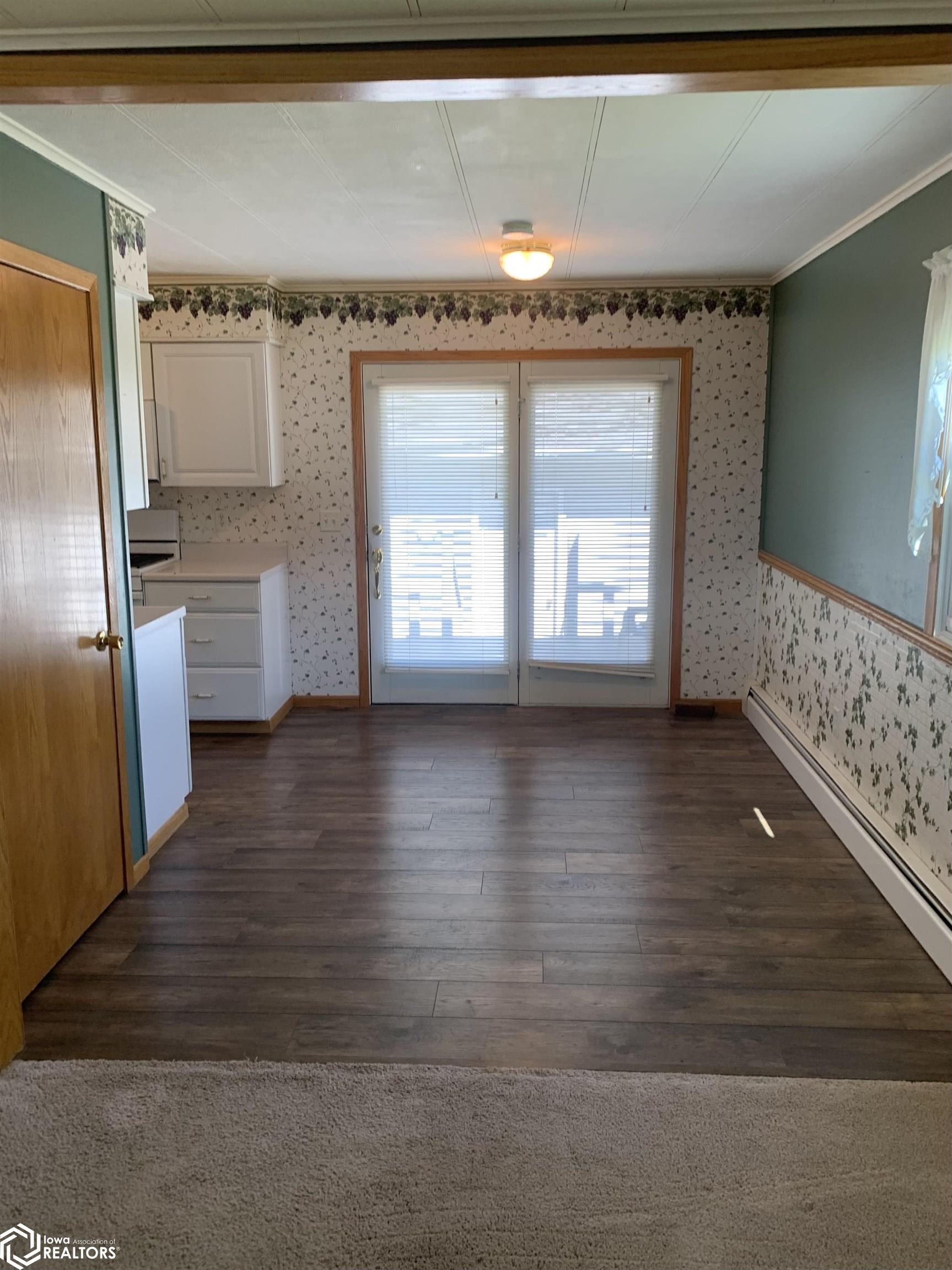 401 16th Street, Grand Junction, Iowa image 8