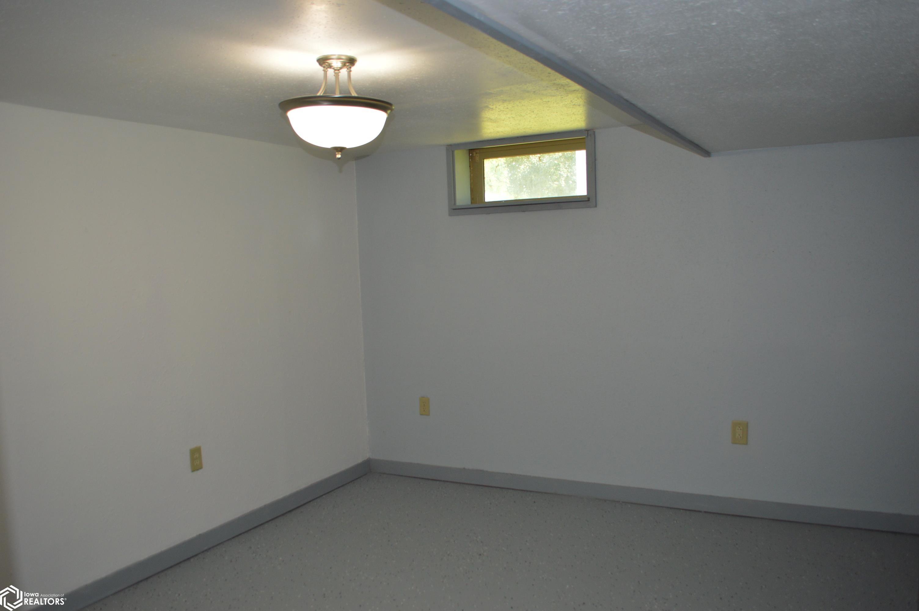 718 S Harlan Street, Algona, Iowa image 14