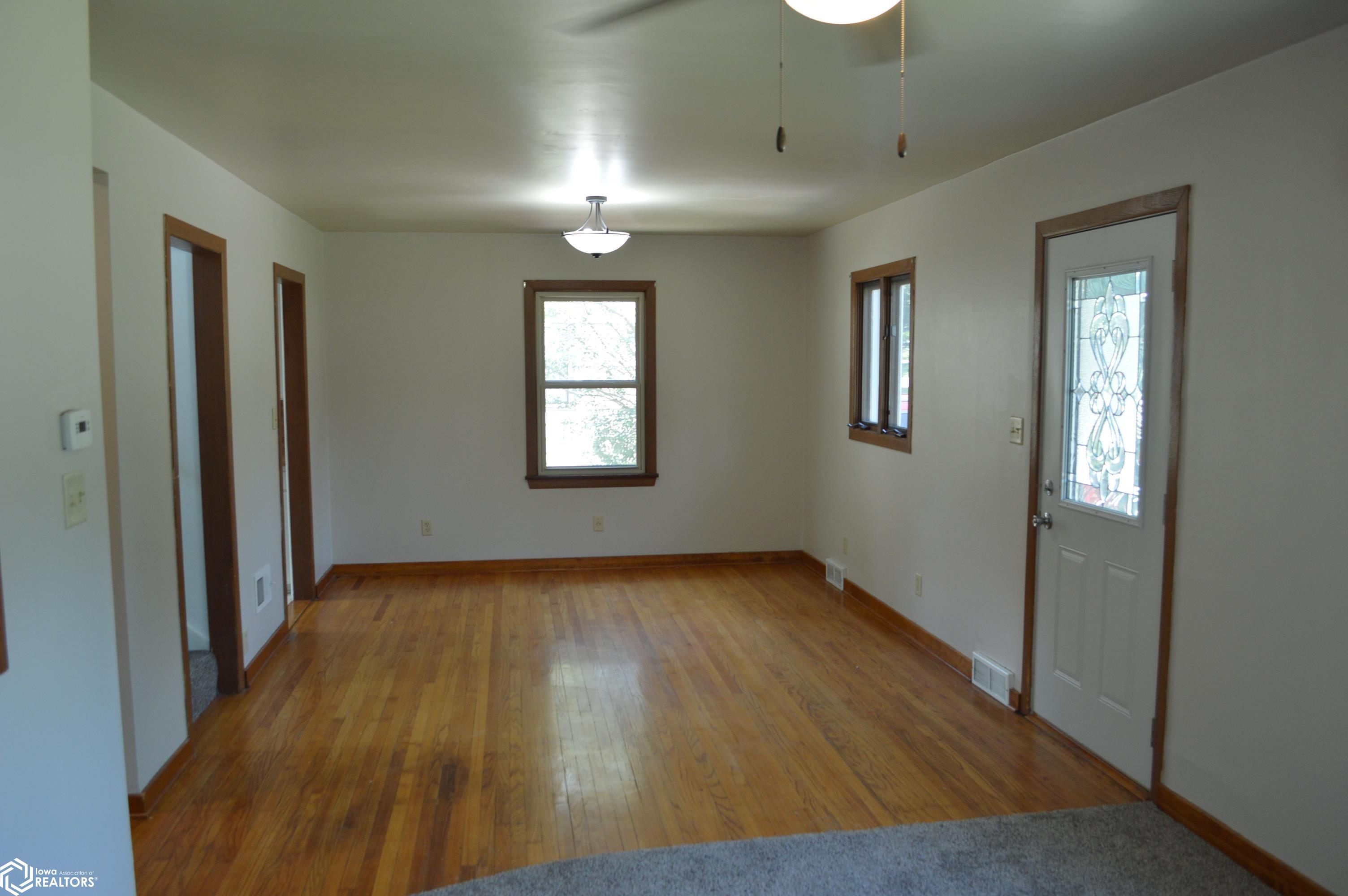718 S Harlan Street, Algona, Iowa image 6