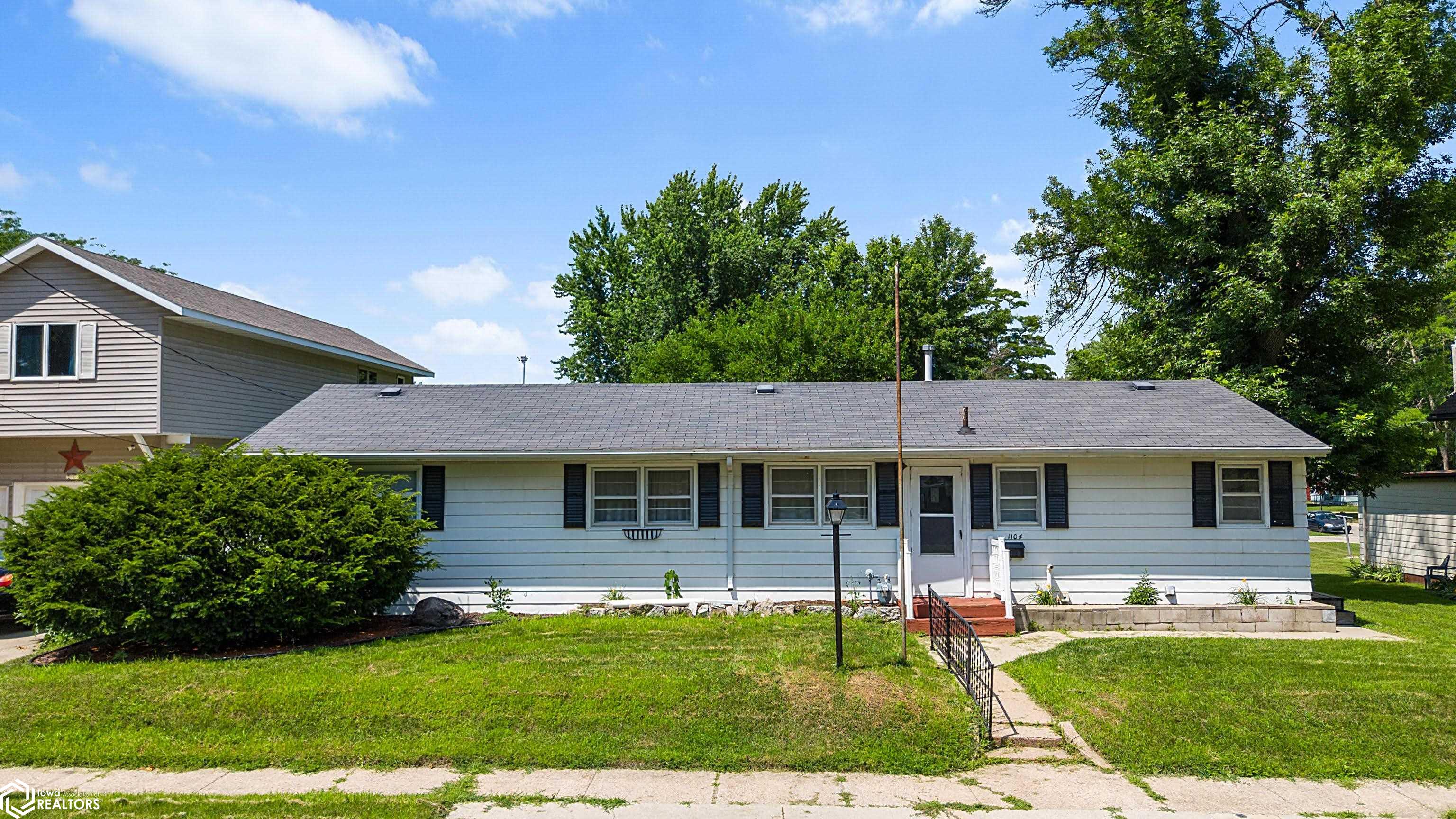 1104 3rd Ave S, Clear Lake, Iowa image 1