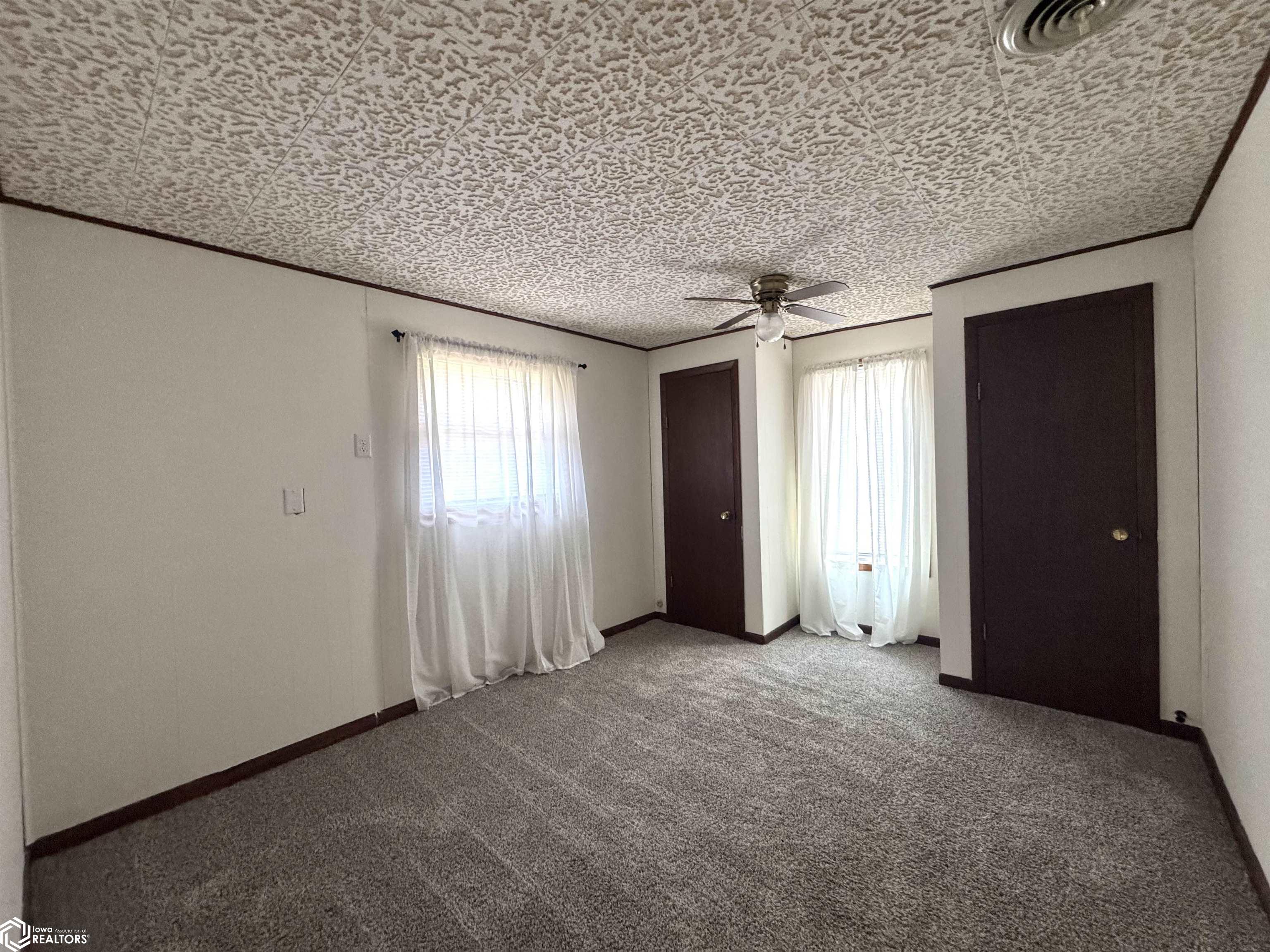 1104 3rd Ave S, Clear Lake, Iowa image 3