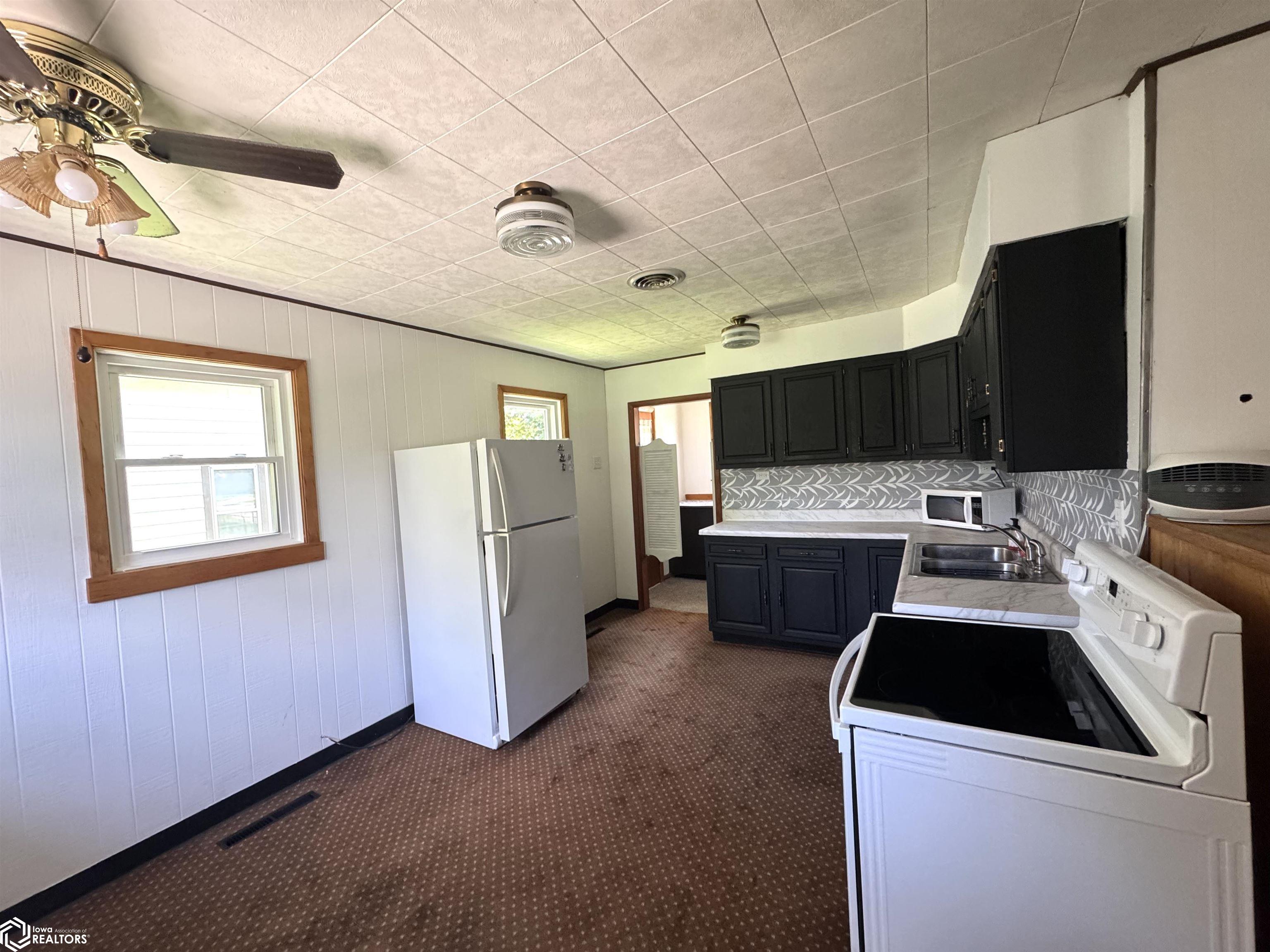 1104 3rd Ave S, Clear Lake, Iowa image 8