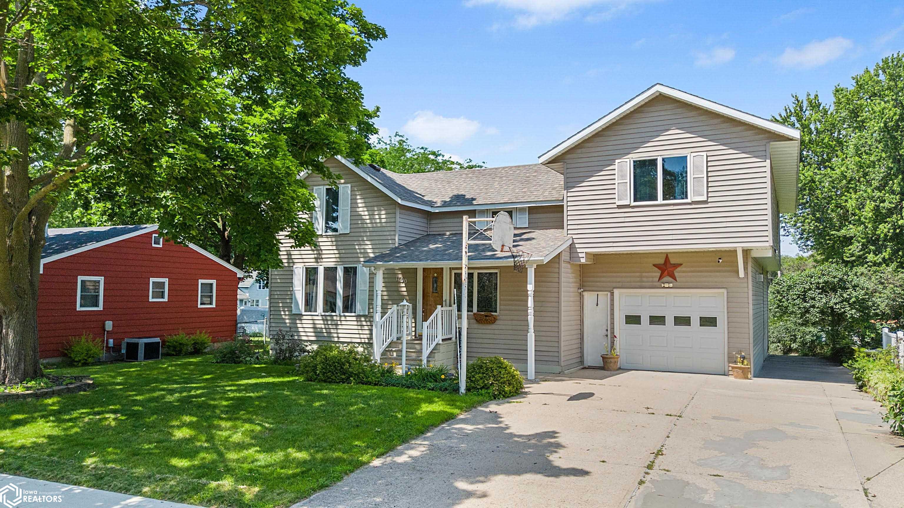 1100 3rd Ave S, Clear Lake, Iowa image 1