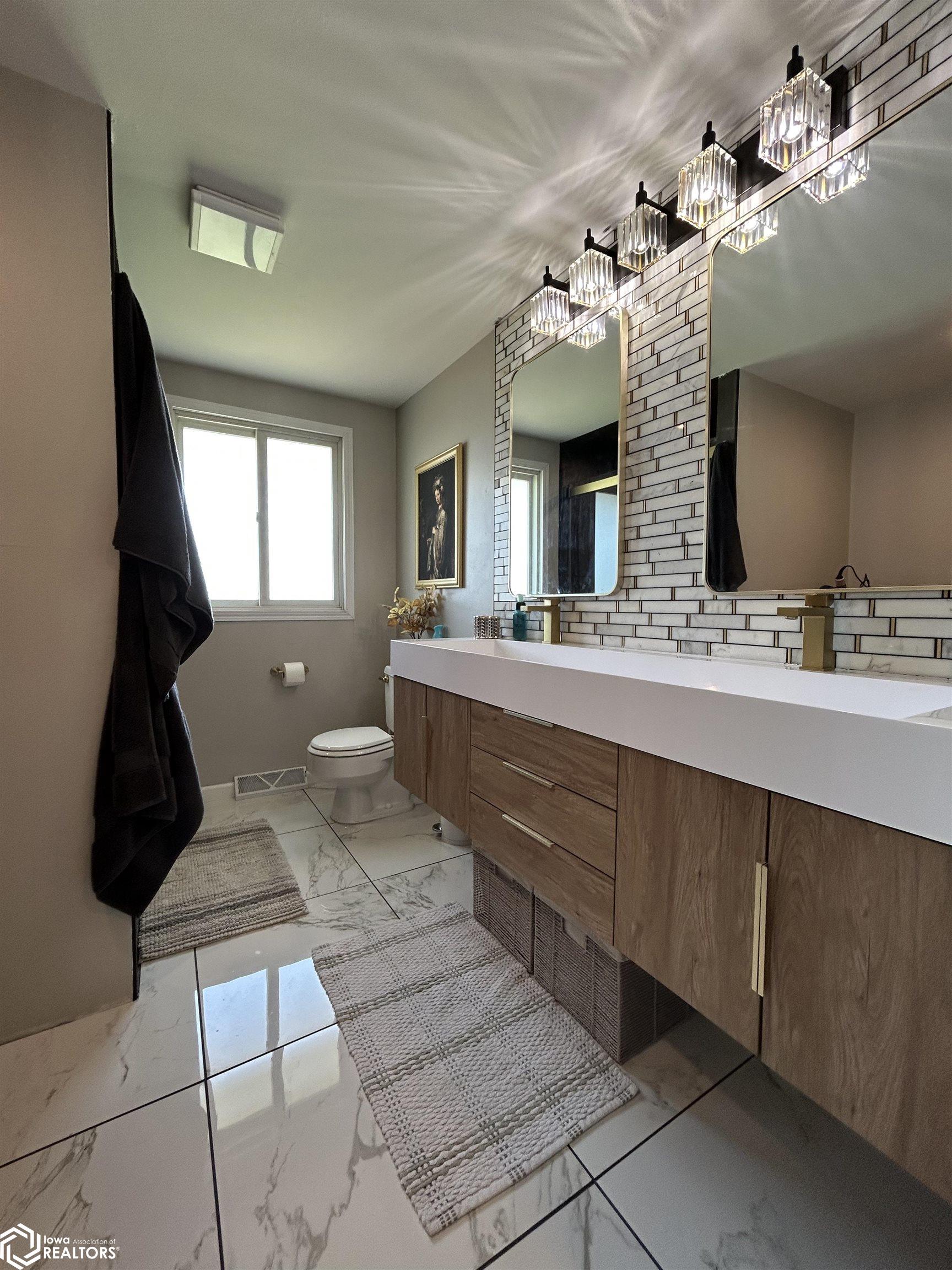 3055 Maple Avenue, Forest City, Iowa image 31