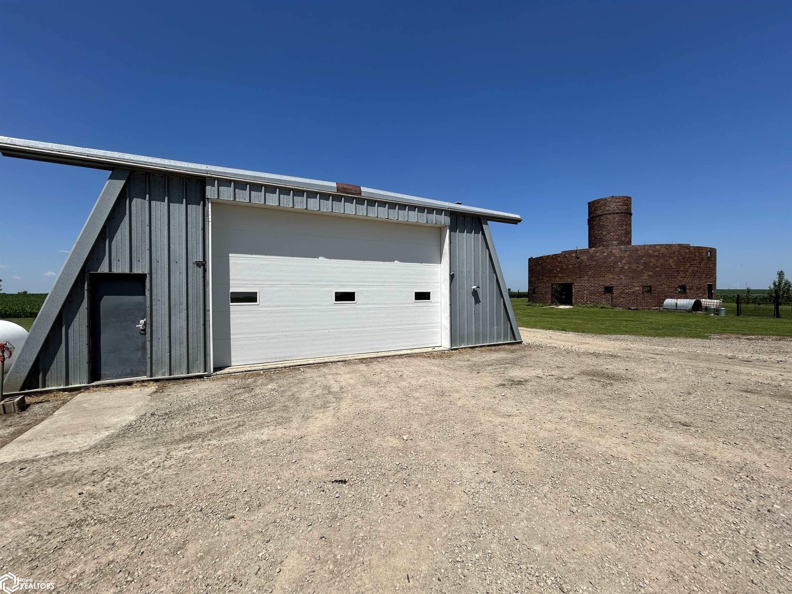 3055 Maple Avenue, Forest City, Iowa image 41