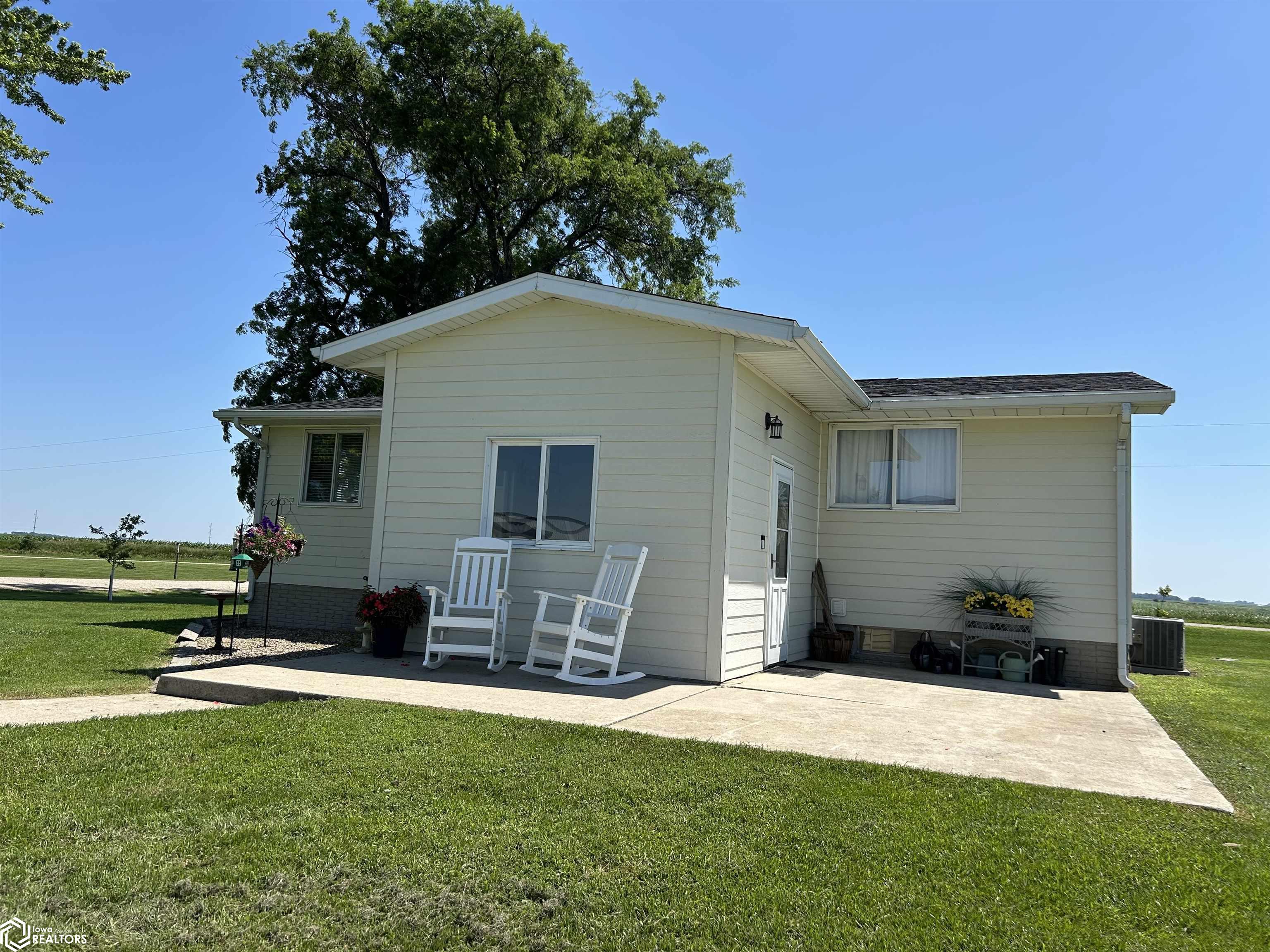 3055 Maple Avenue, Forest City, Iowa image 6