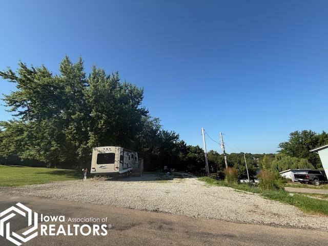 6100 N Lakeshore Drive, Brooklyn, Iowa image 3