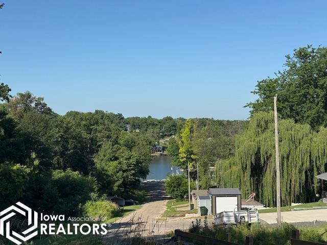 6100 N Lakeshore Drive, Brooklyn, Iowa image 4