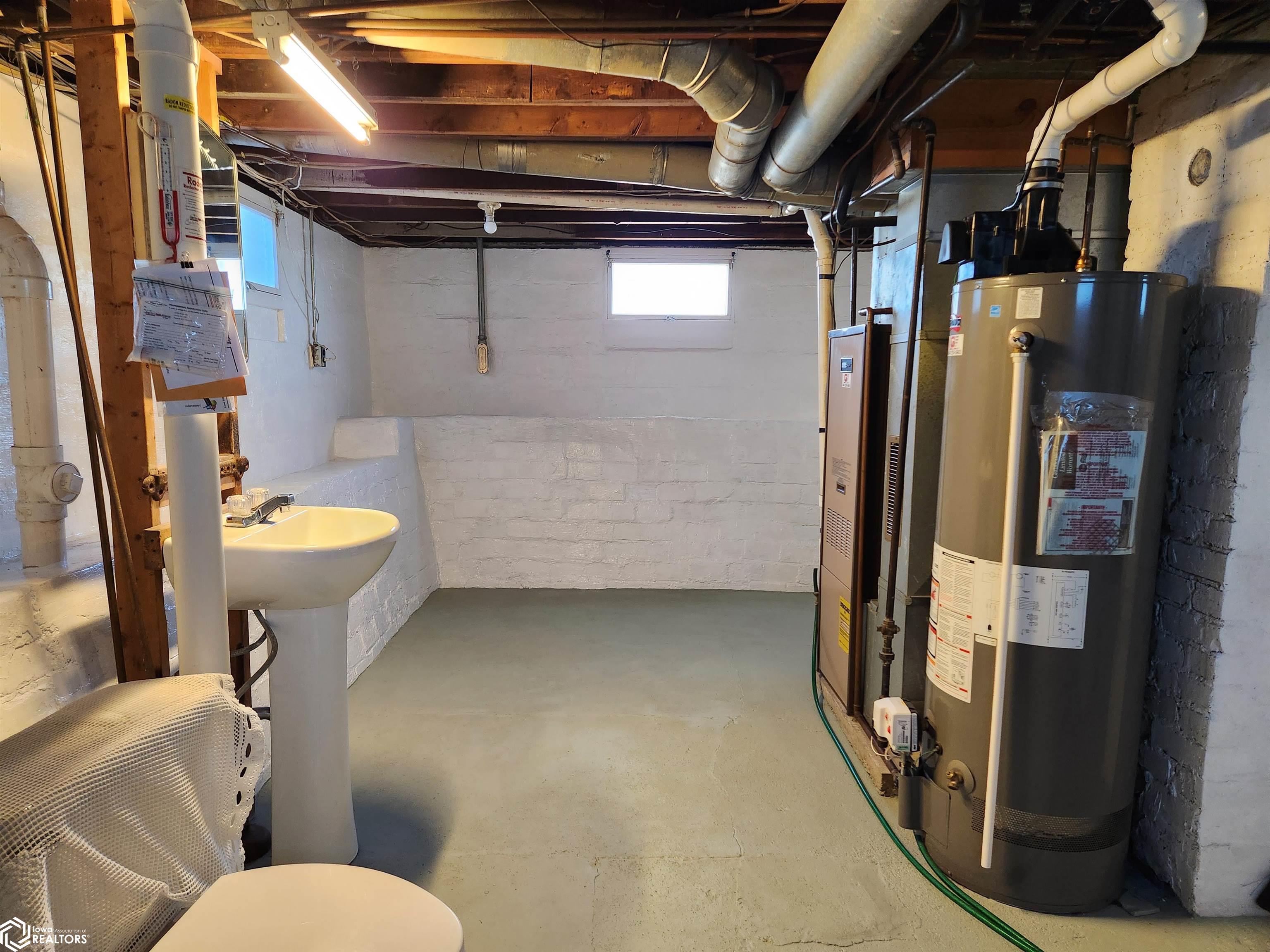 416 Broad Street, Grinnell, Iowa image 21