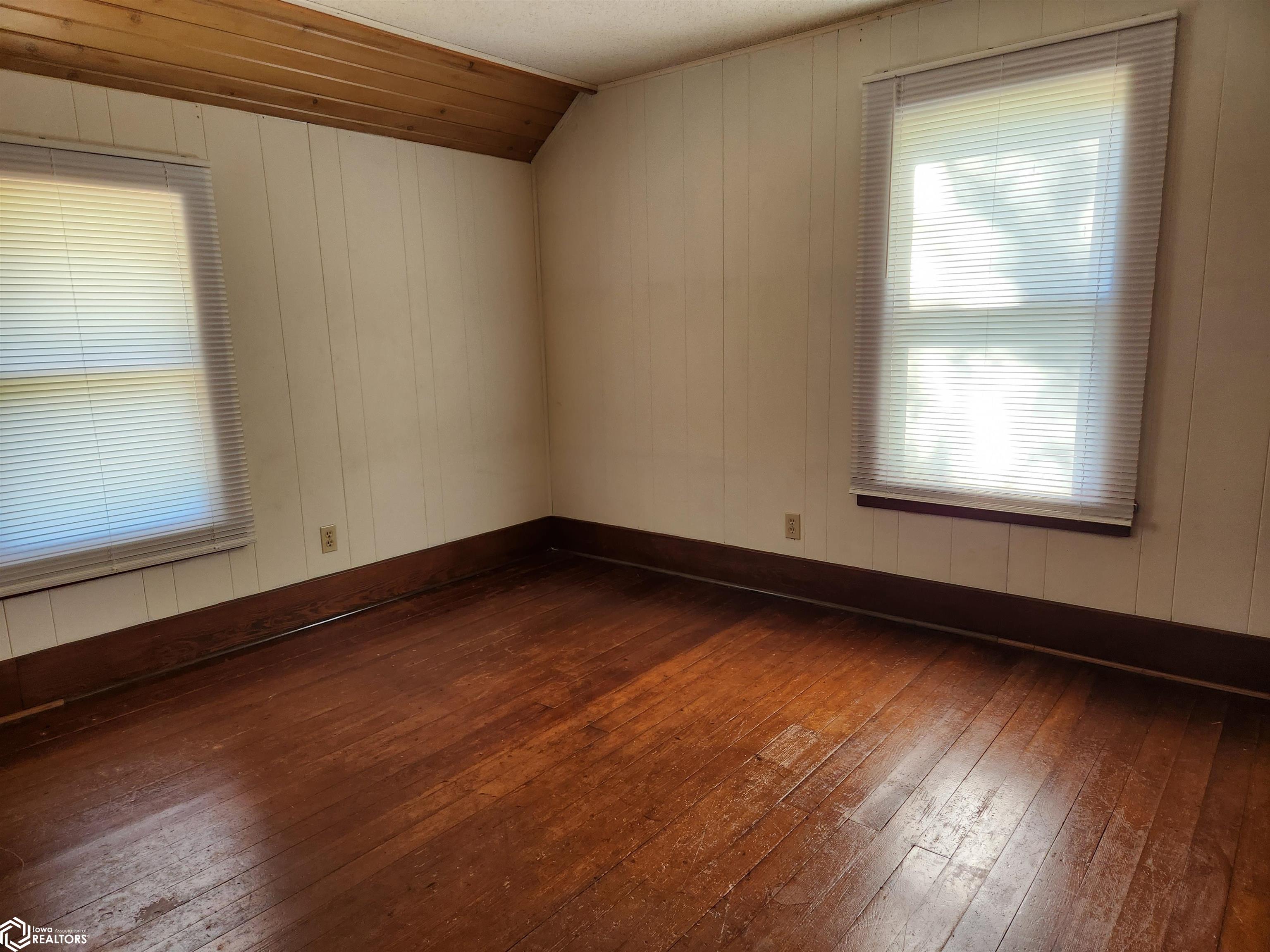 416 Broad Street, Grinnell, Iowa image 31