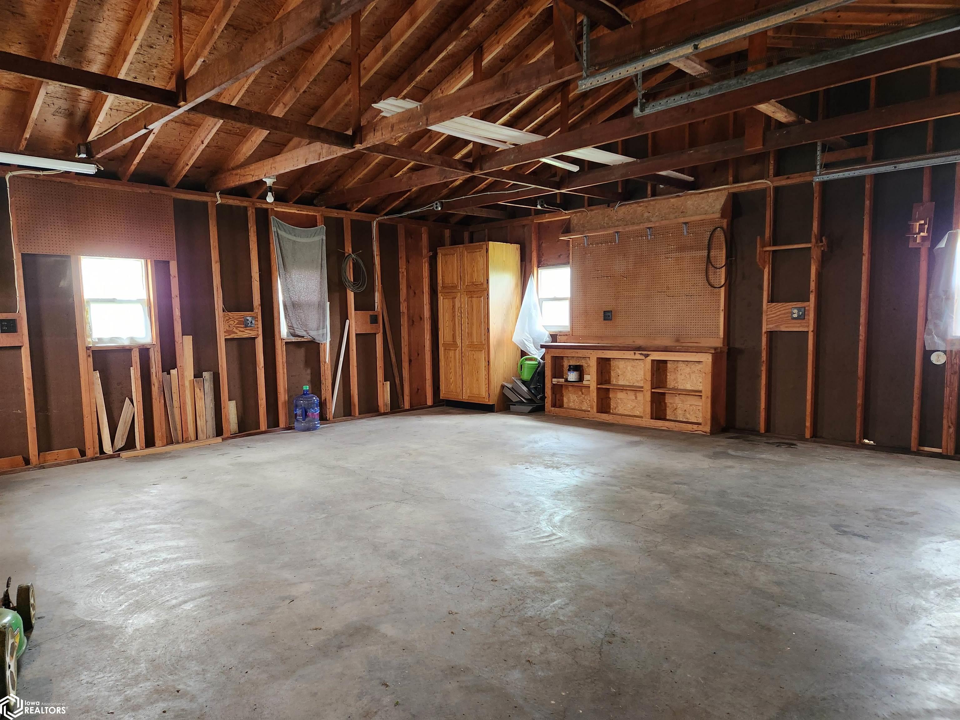 416 Broad Street, Grinnell, Iowa image 34