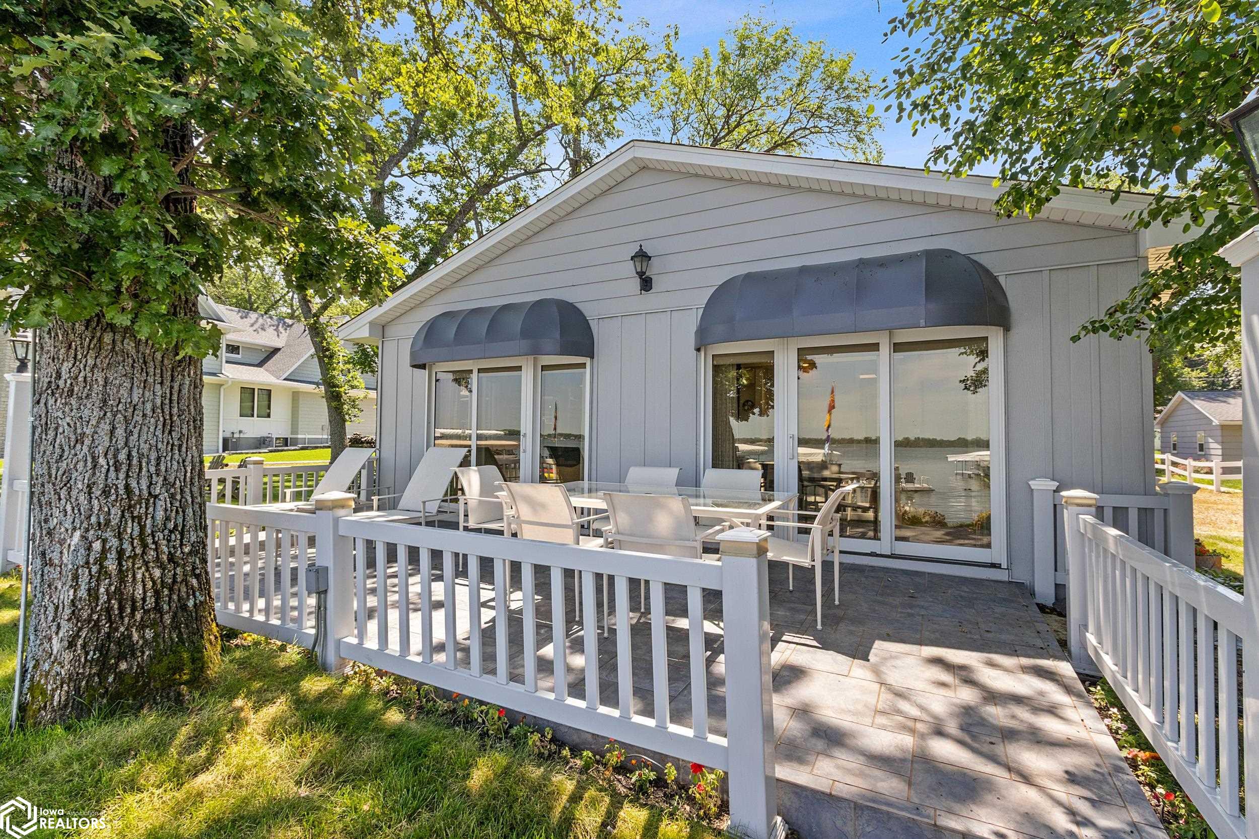 4072 240th Street, Clear Lake, Iowa image 1