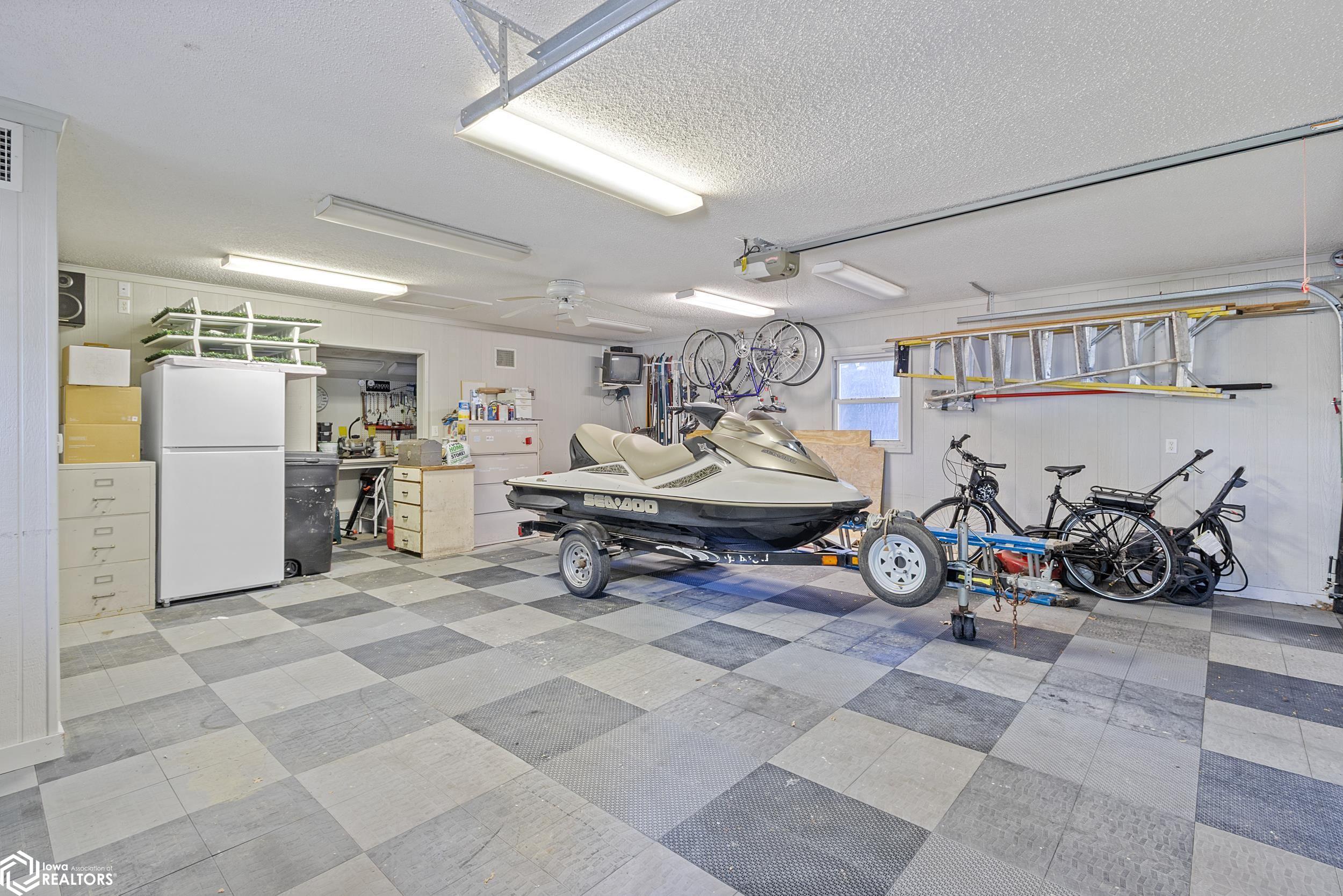 4072 240th Street, Clear Lake, Iowa image 39