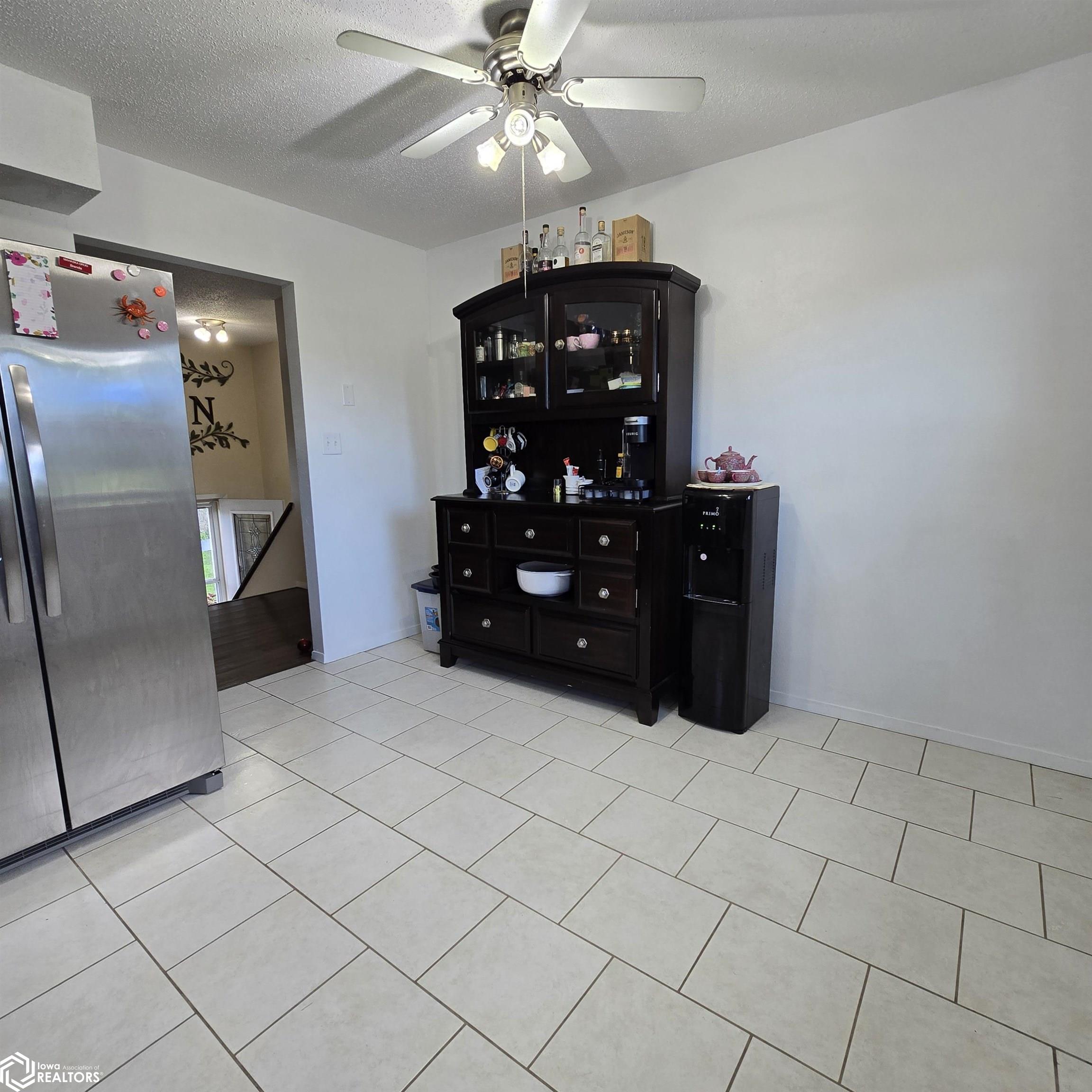 1009 15th Avenue, Oskaloosa, Iowa image 3
