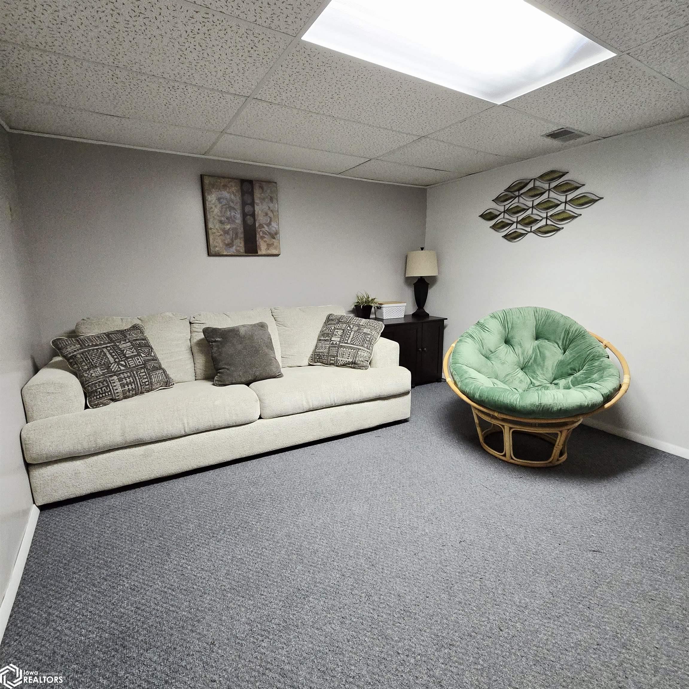 1009 15th Avenue, Oskaloosa, Iowa image 4