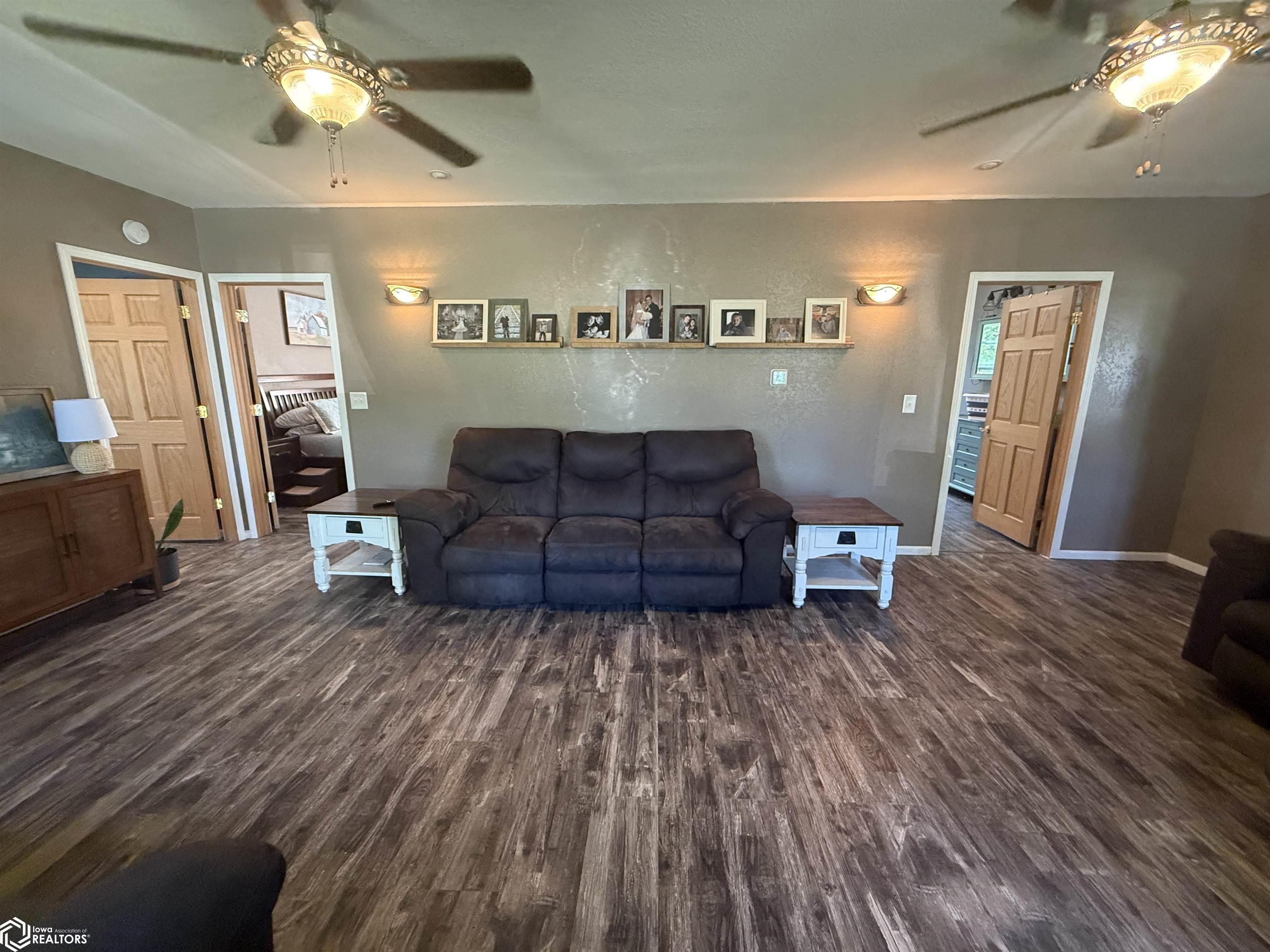 17598 472nd St, Mystic, Iowa image 3