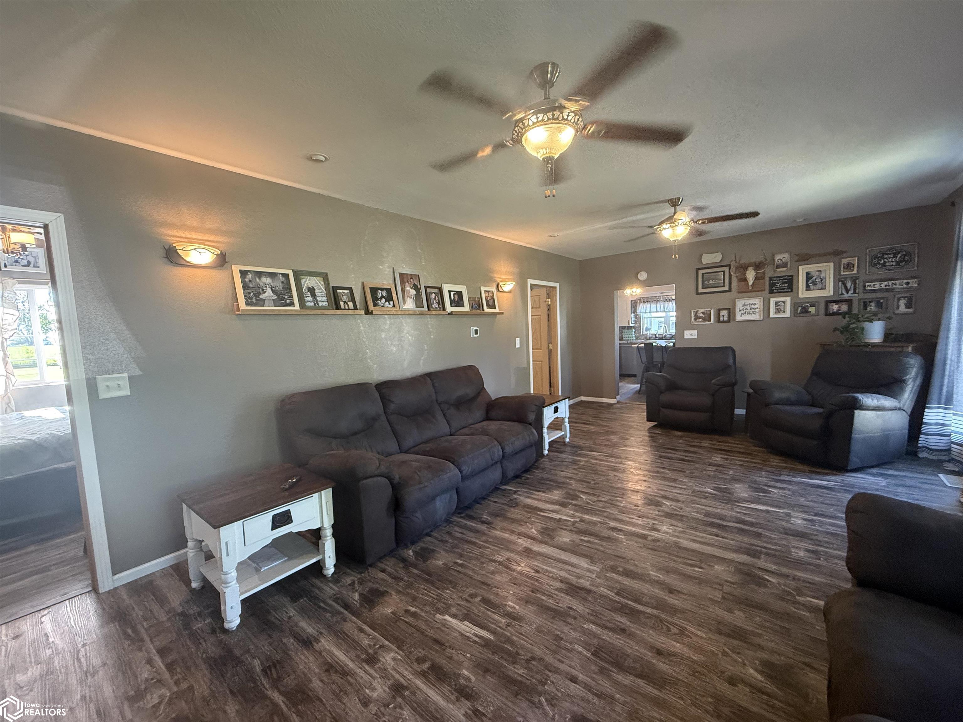 17598 472nd St, Mystic, Iowa image 4