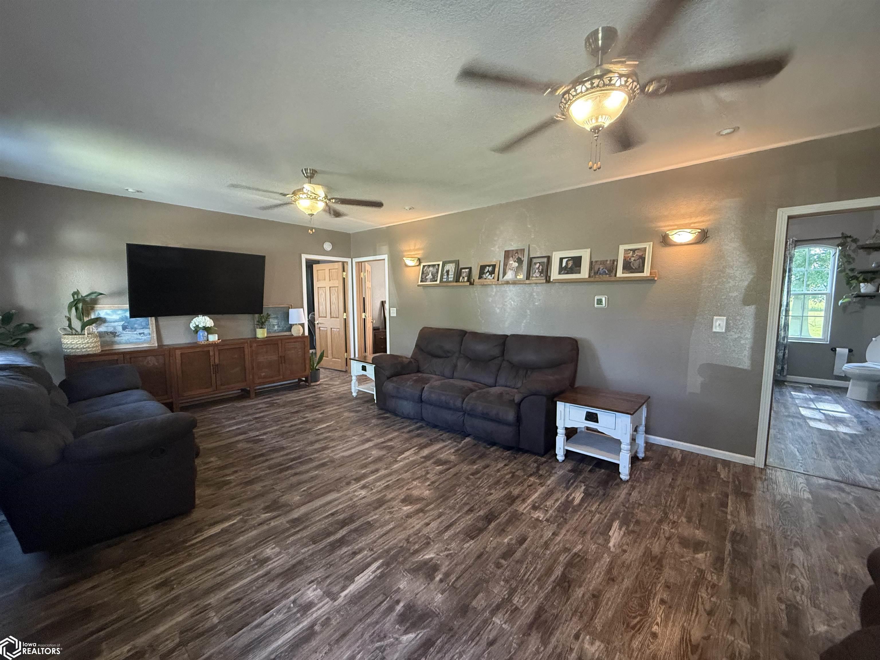 17598 472nd St, Mystic, Iowa image 5