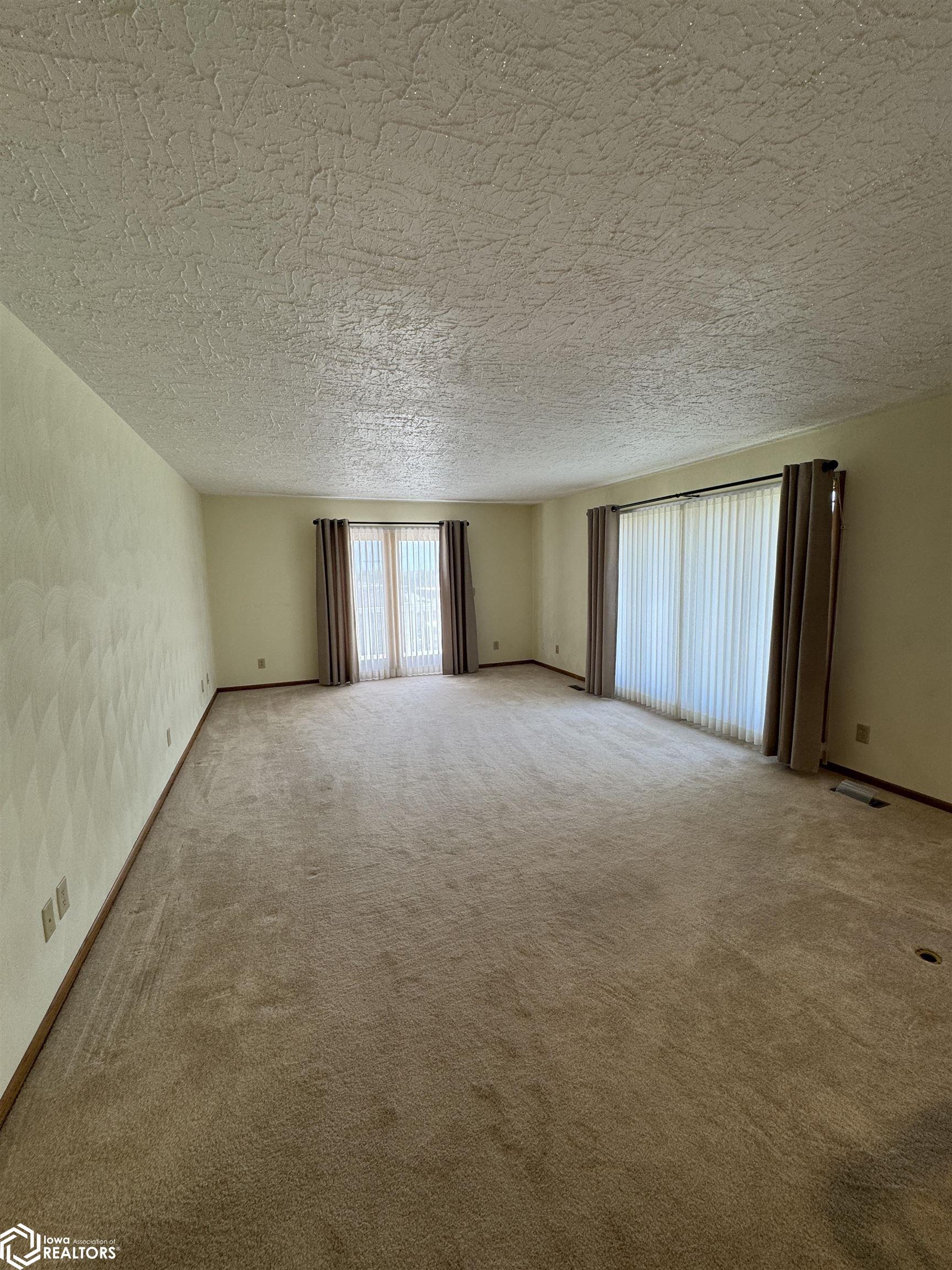320 E Jackson Street, Sigourney, Iowa image 12
