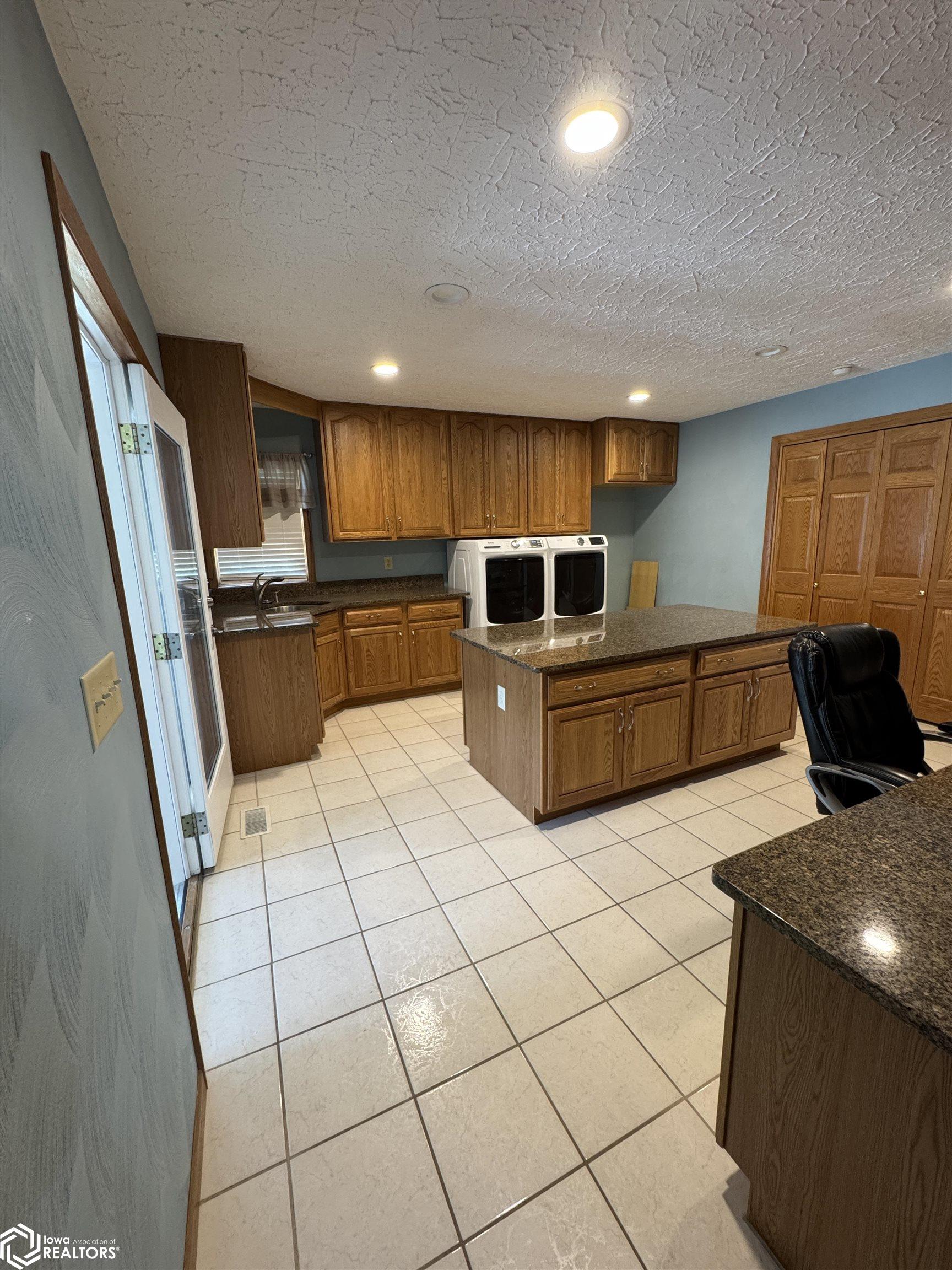 320 E Jackson Street, Sigourney, Iowa image 16