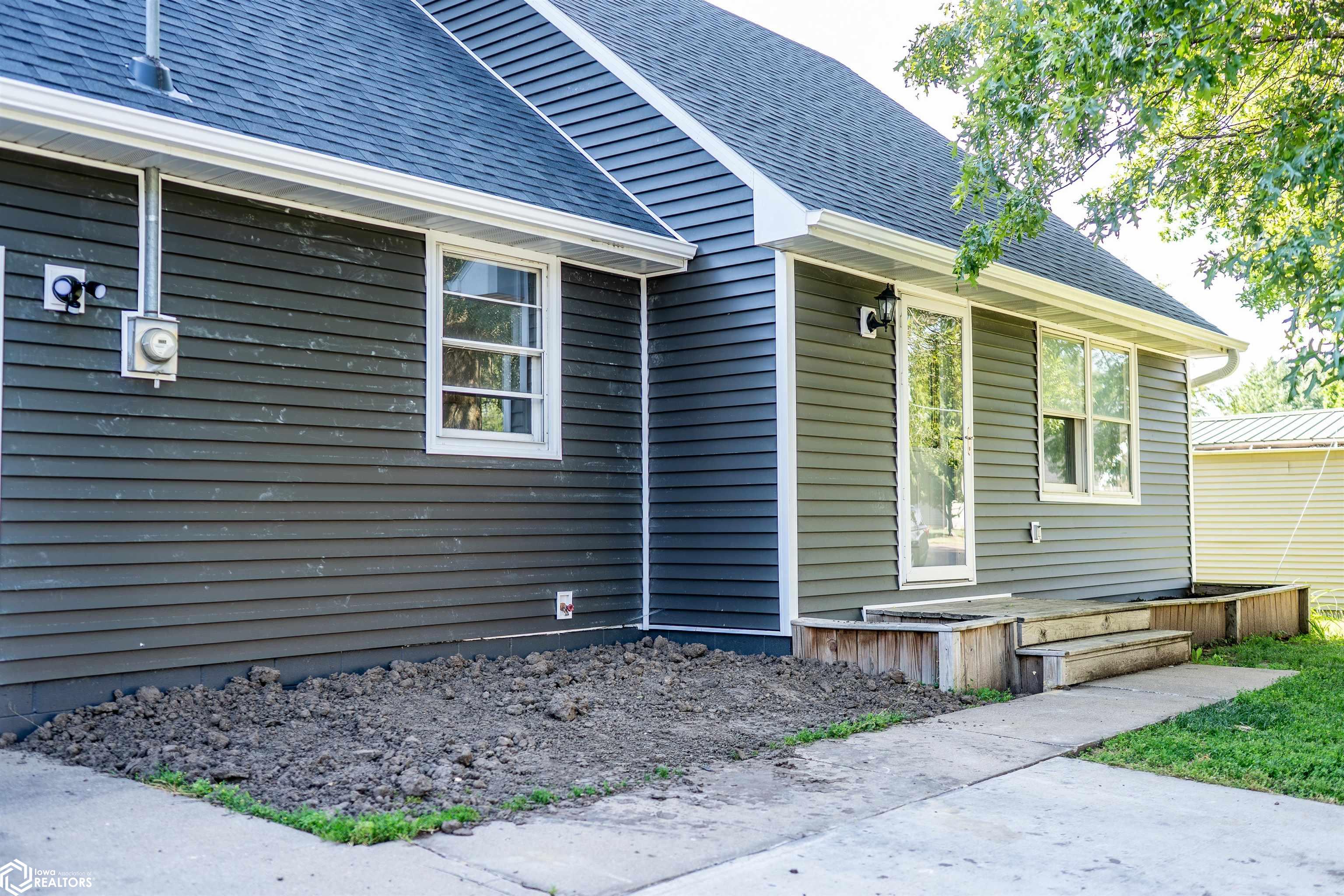 1111 Mabel Street, Oskaloosa, Iowa image 2