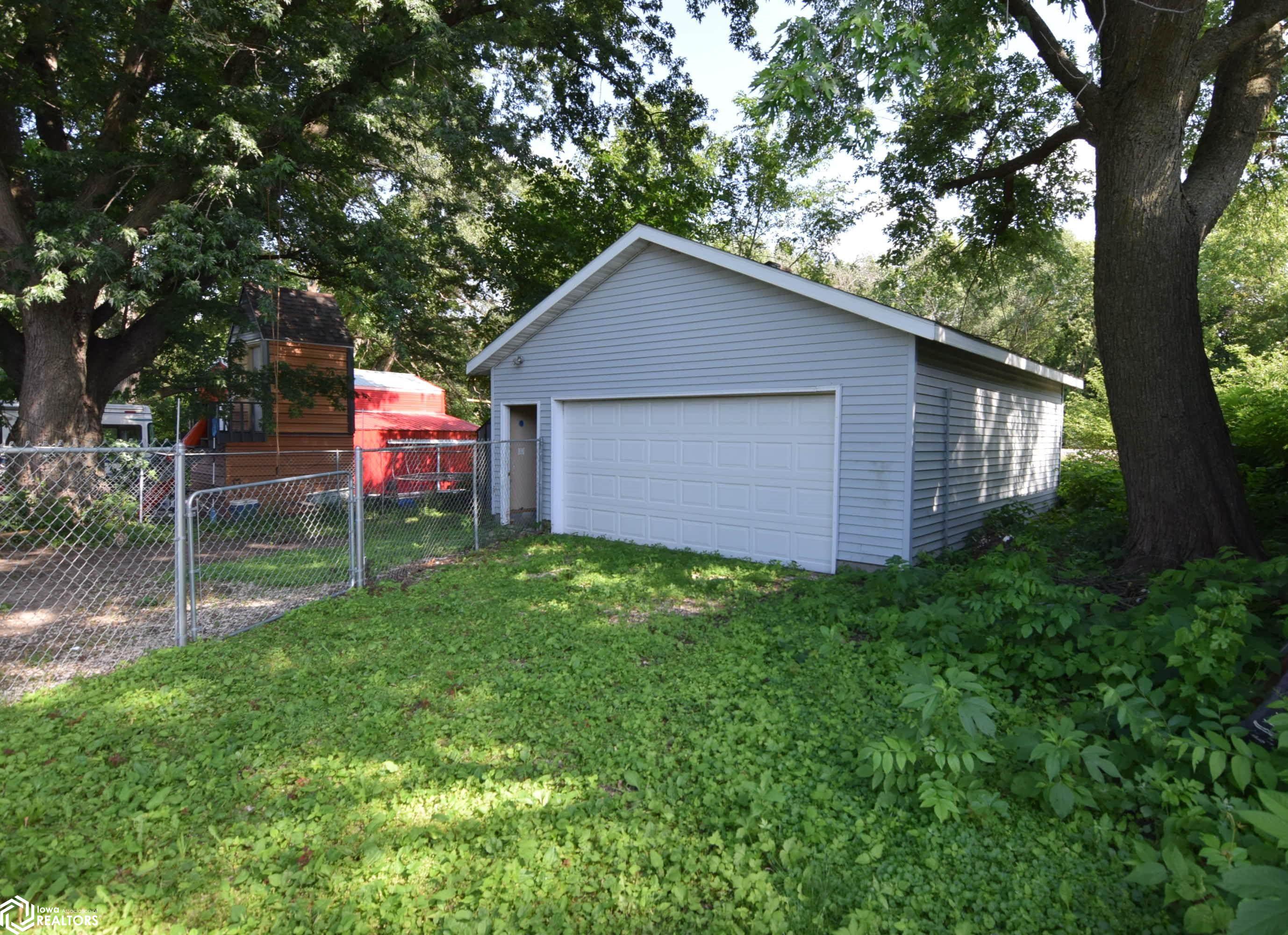 1116 James Street, Webster City, Iowa image 19