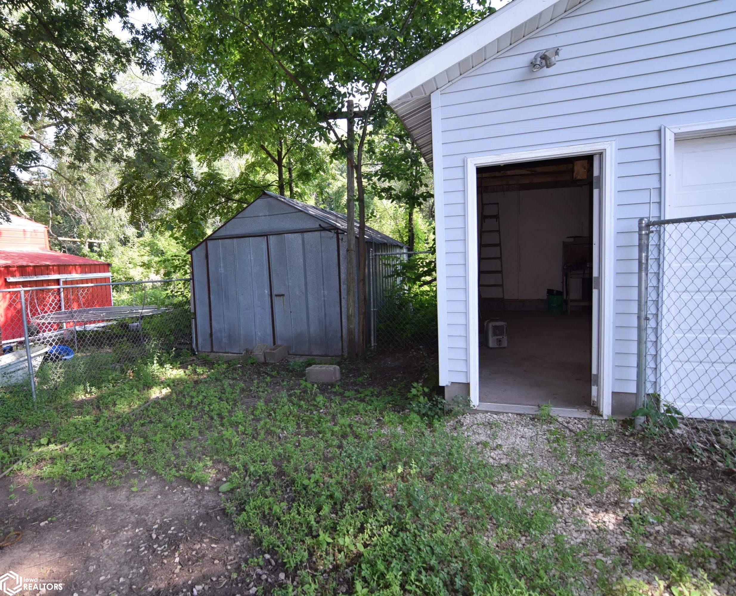 1116 James Street, Webster City, Iowa image 25