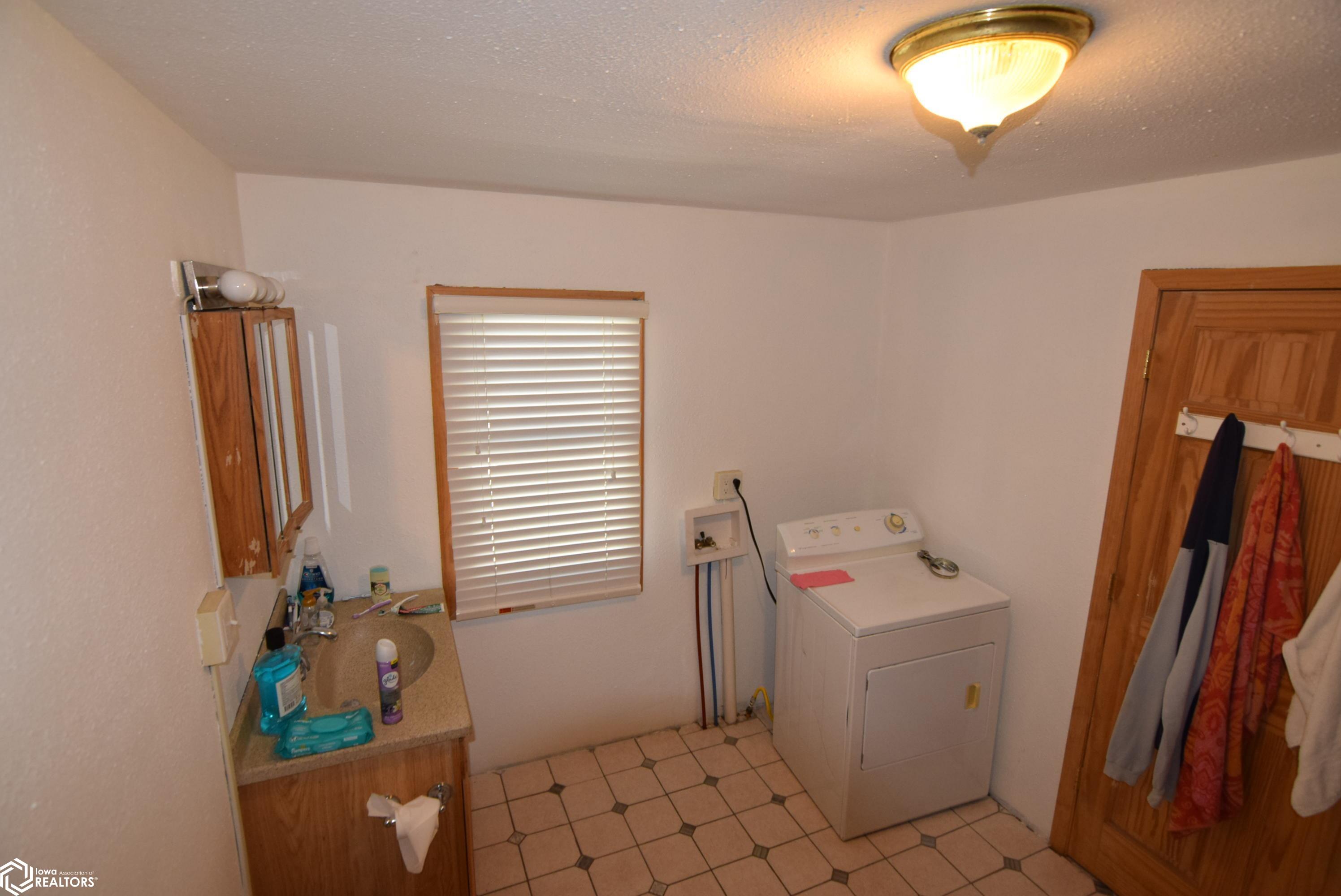 1116 James Street, Webster City, Iowa image 9