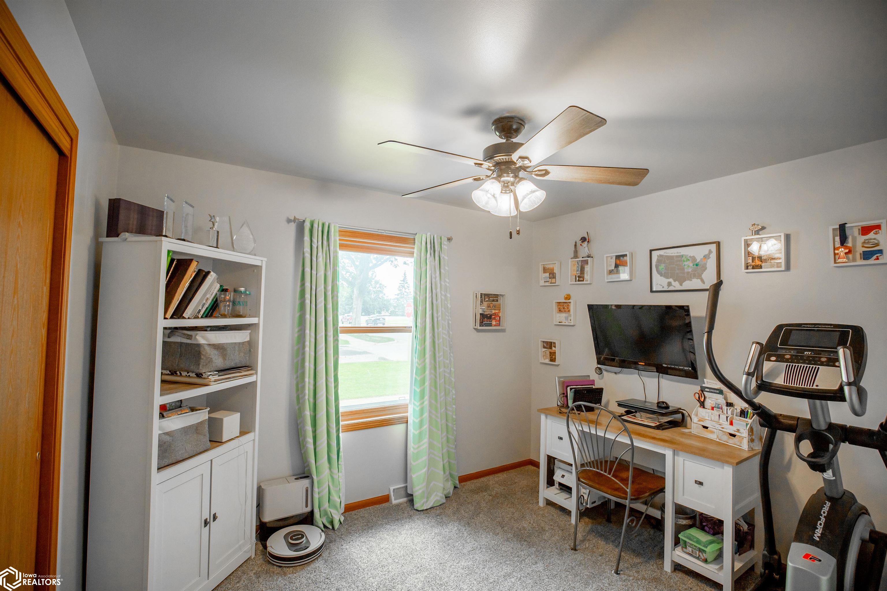 120 W College Street, Algona, Iowa image 20