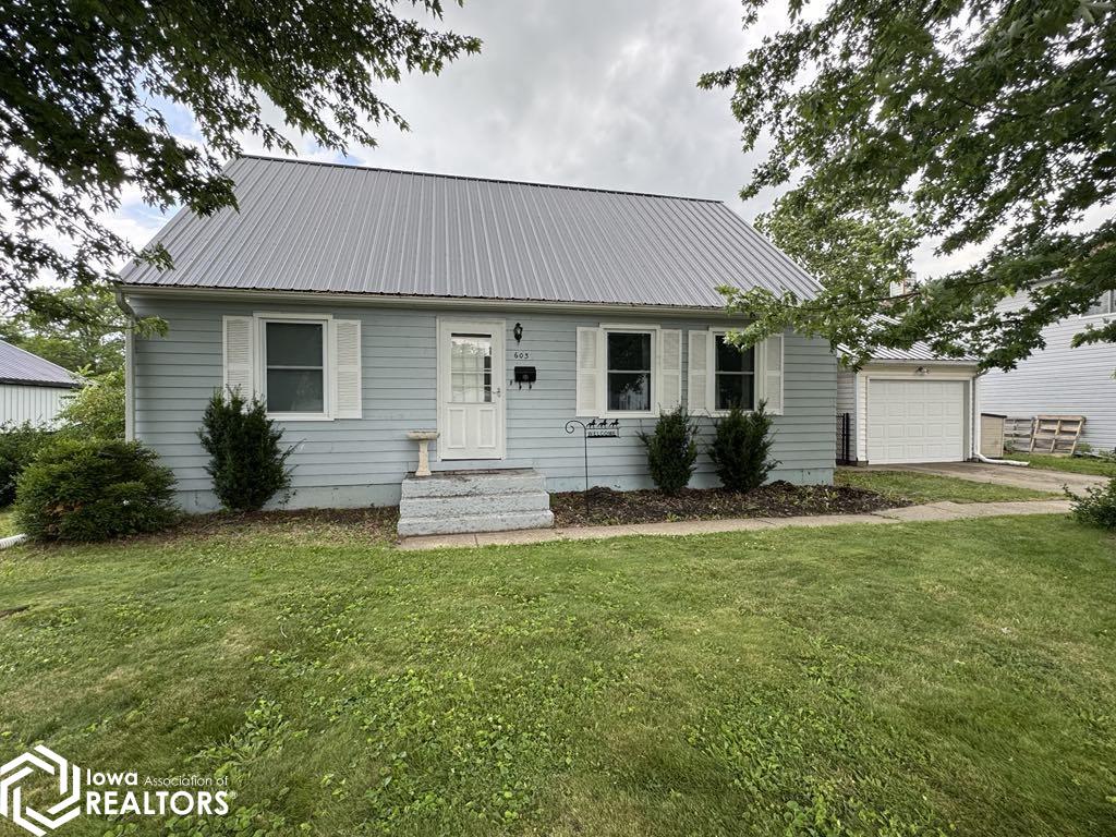 603 N Davis Street, Bloomfield, Iowa image 1