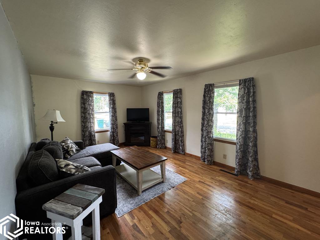 603 N Davis Street, Bloomfield, Iowa image 21